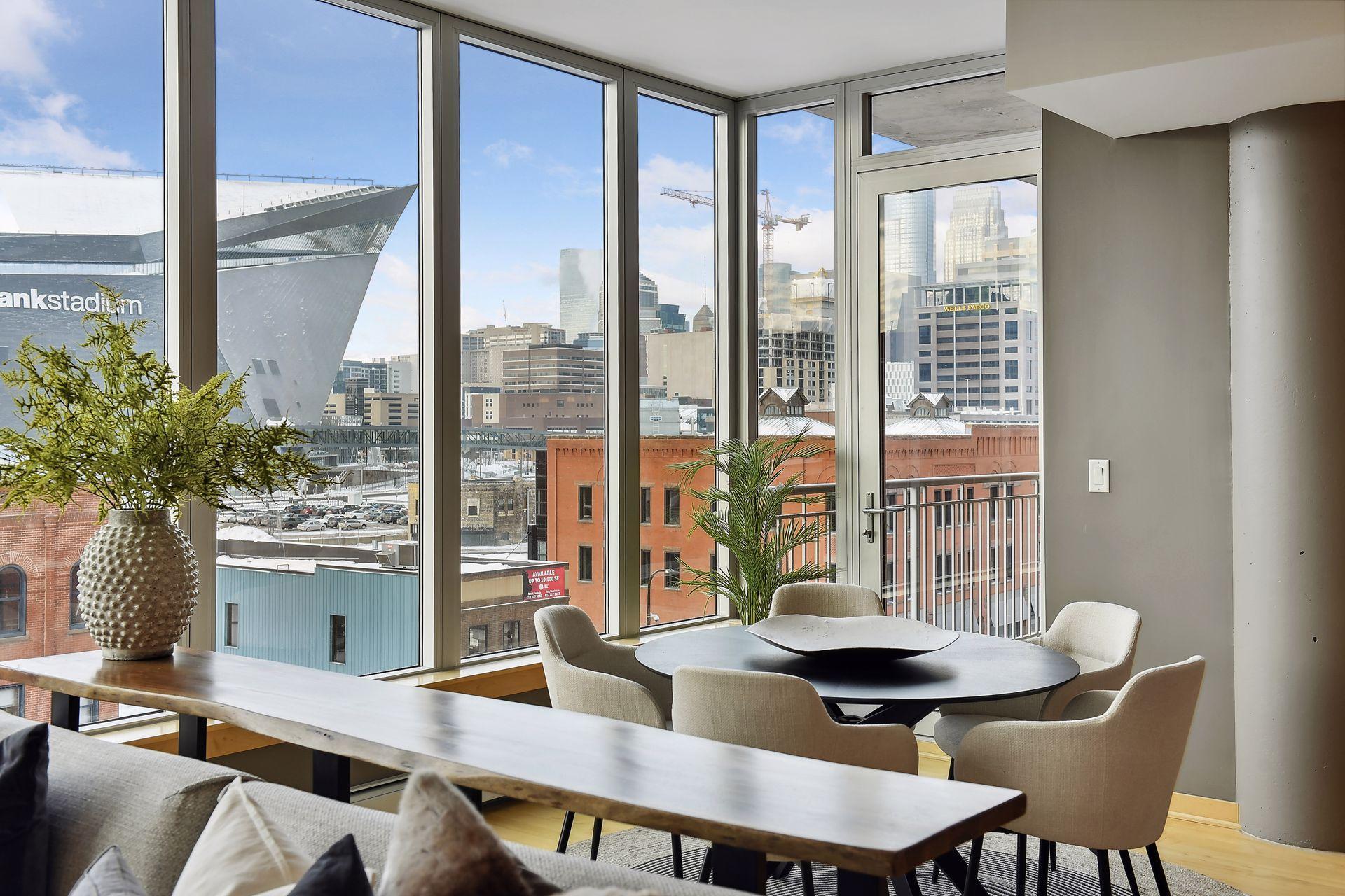 215 10th Avenue S Unit: 528