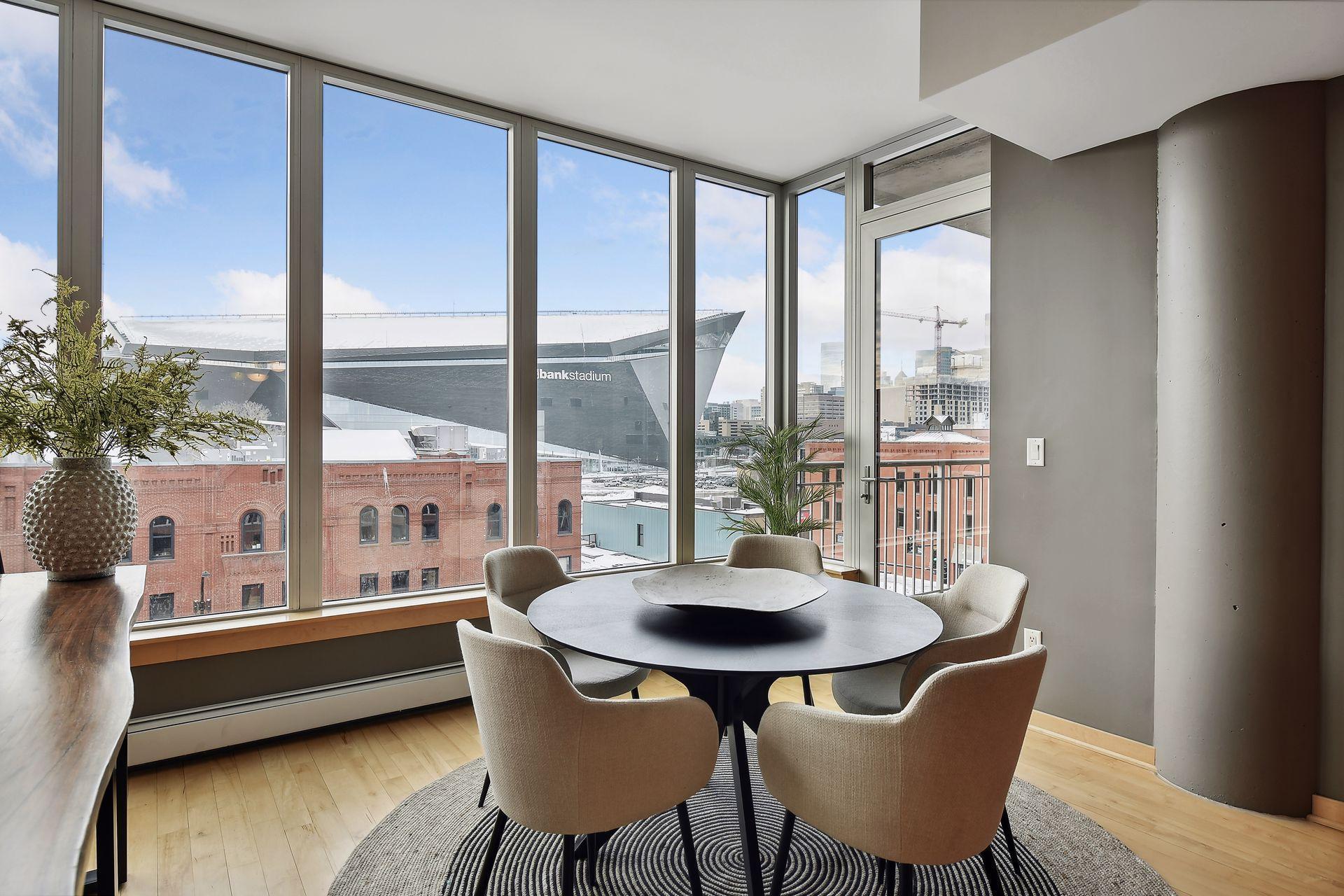215 10th Avenue S Unit: 528