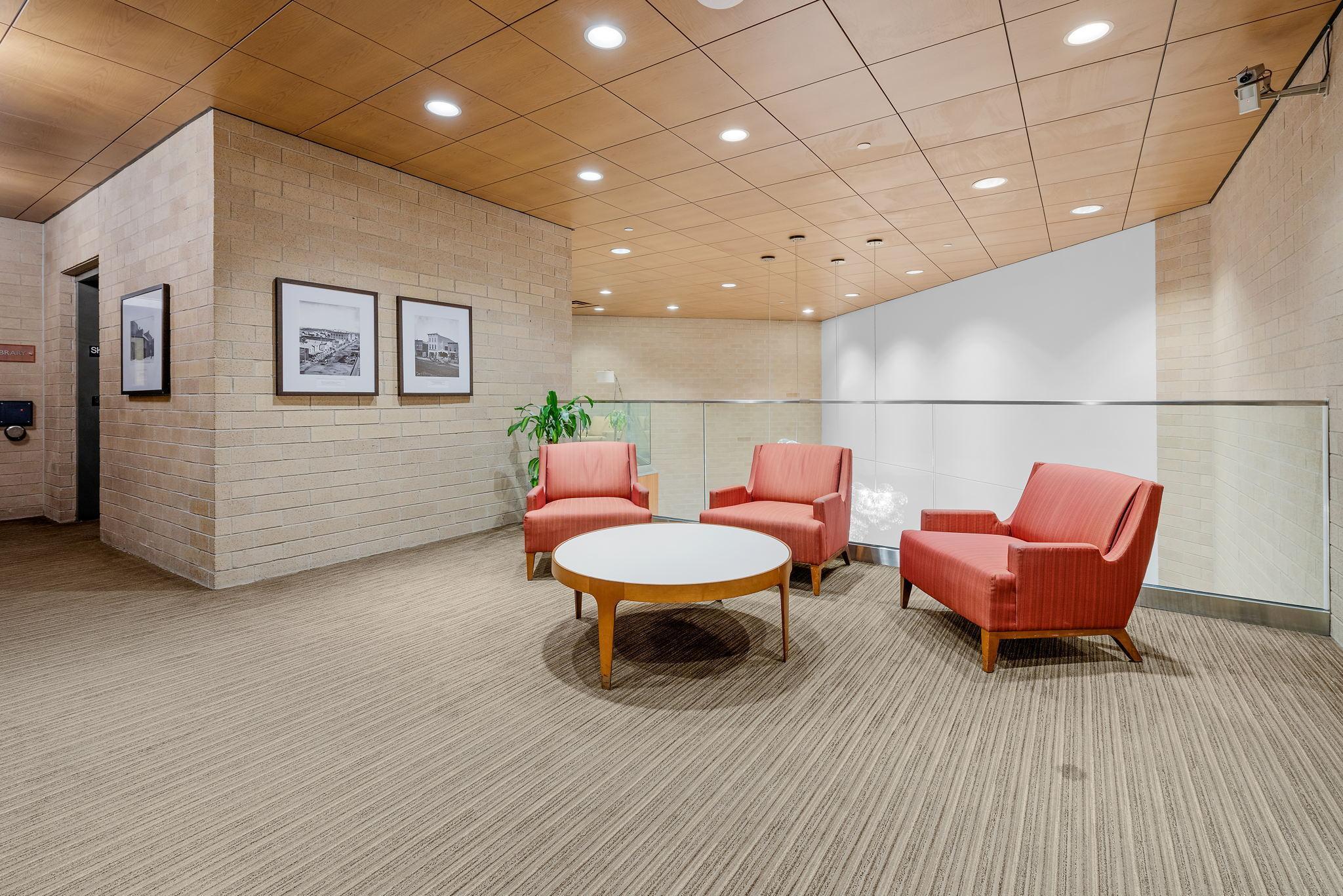 121 Washington Avenue S Unit: 1604