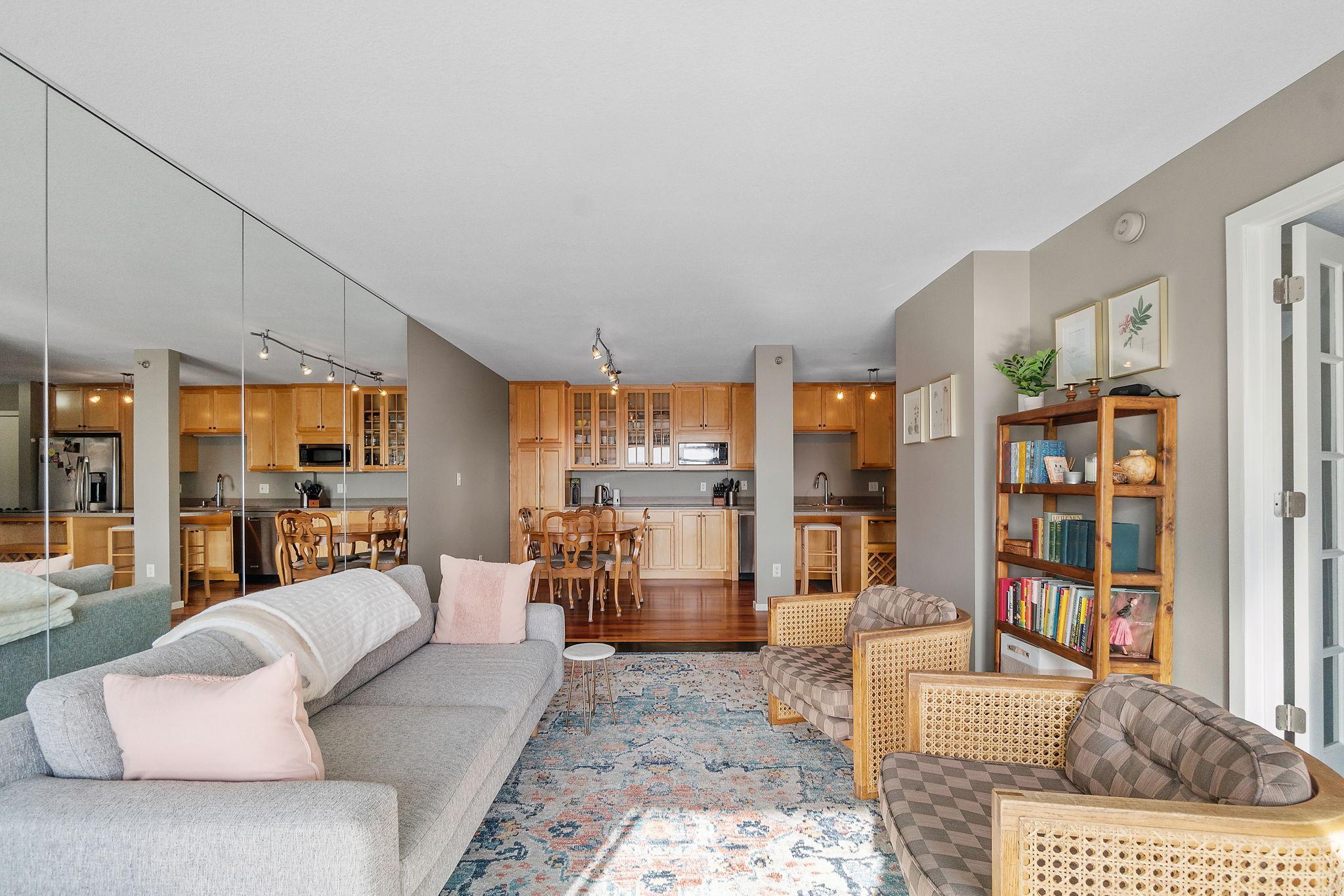 121 Washington Avenue S Unit: 1604