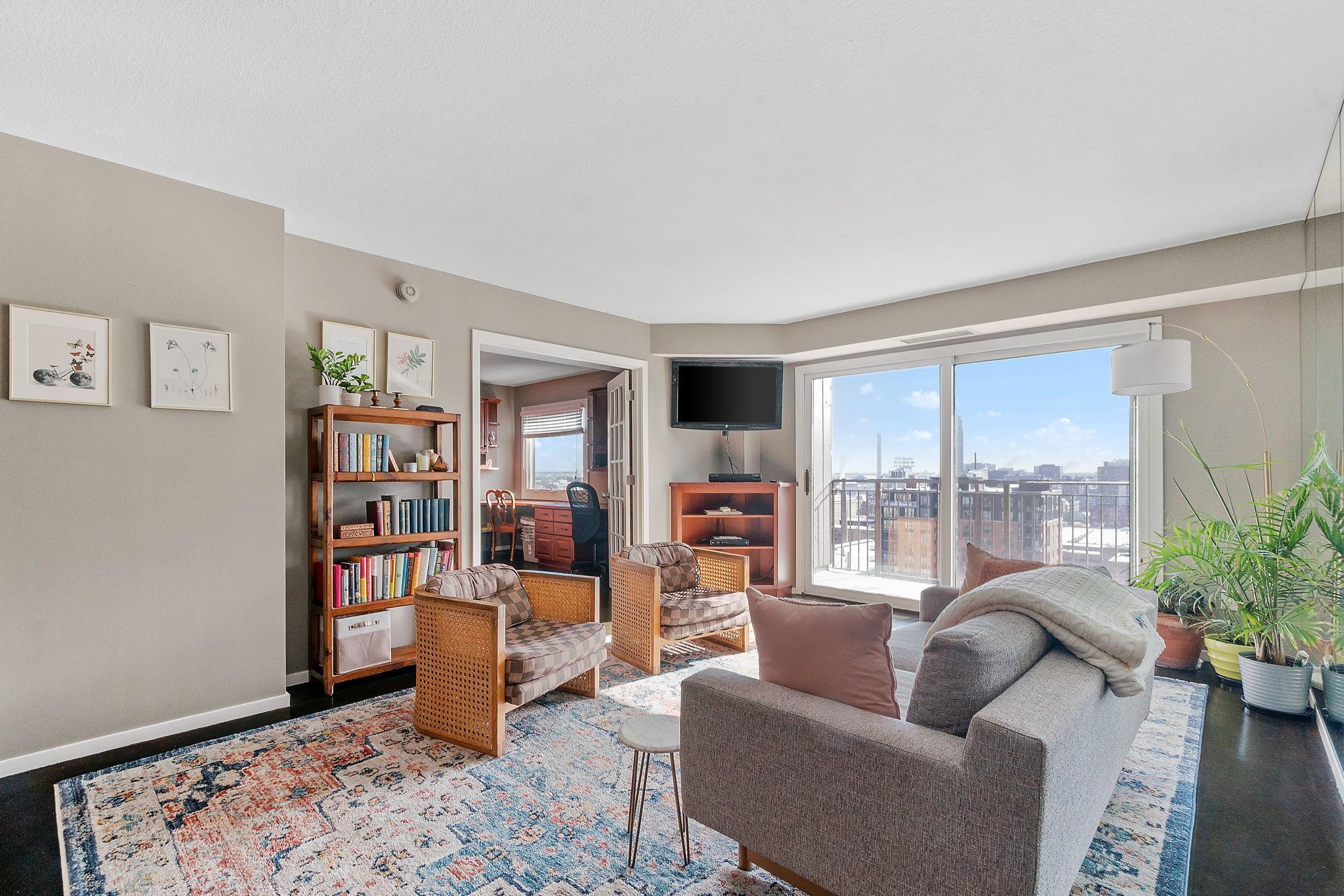 121 Washington Avenue S Unit: 1604