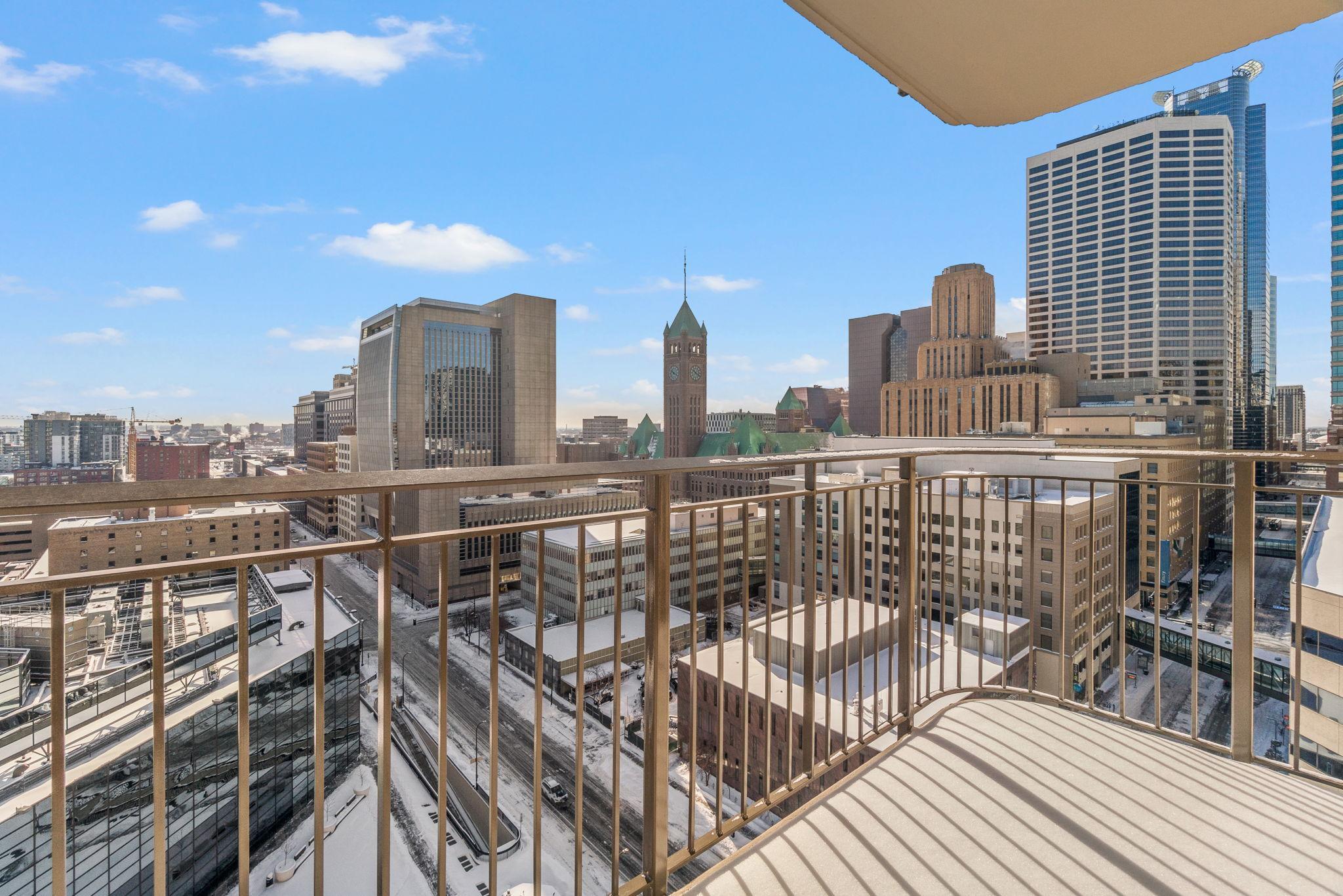121 Washington Avenue S Unit: 1604