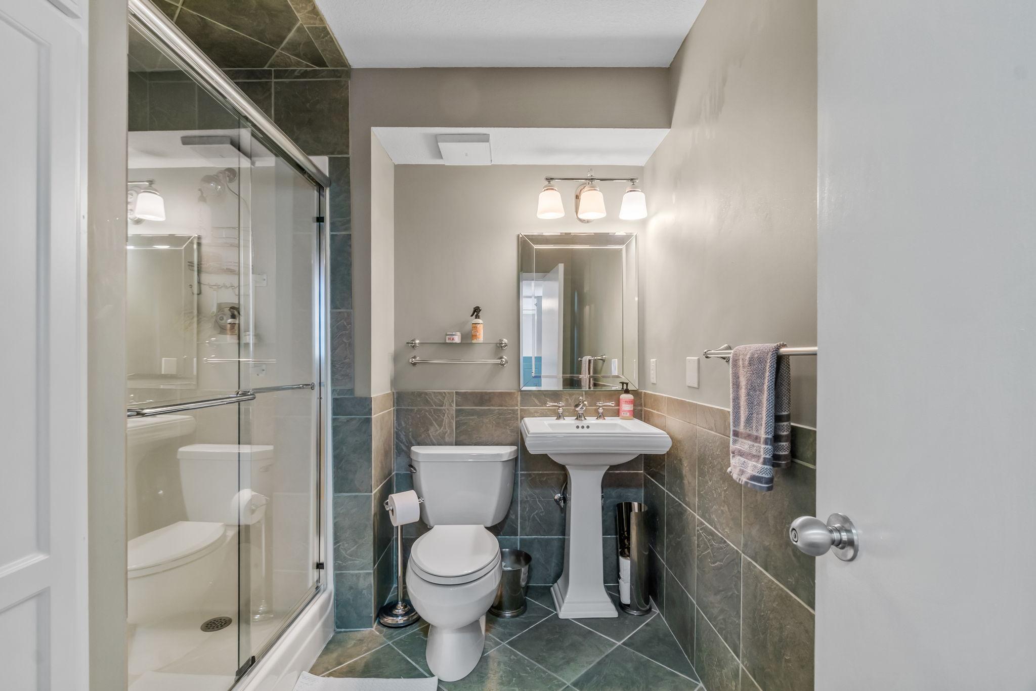 121 Washington Avenue S Unit: 1604