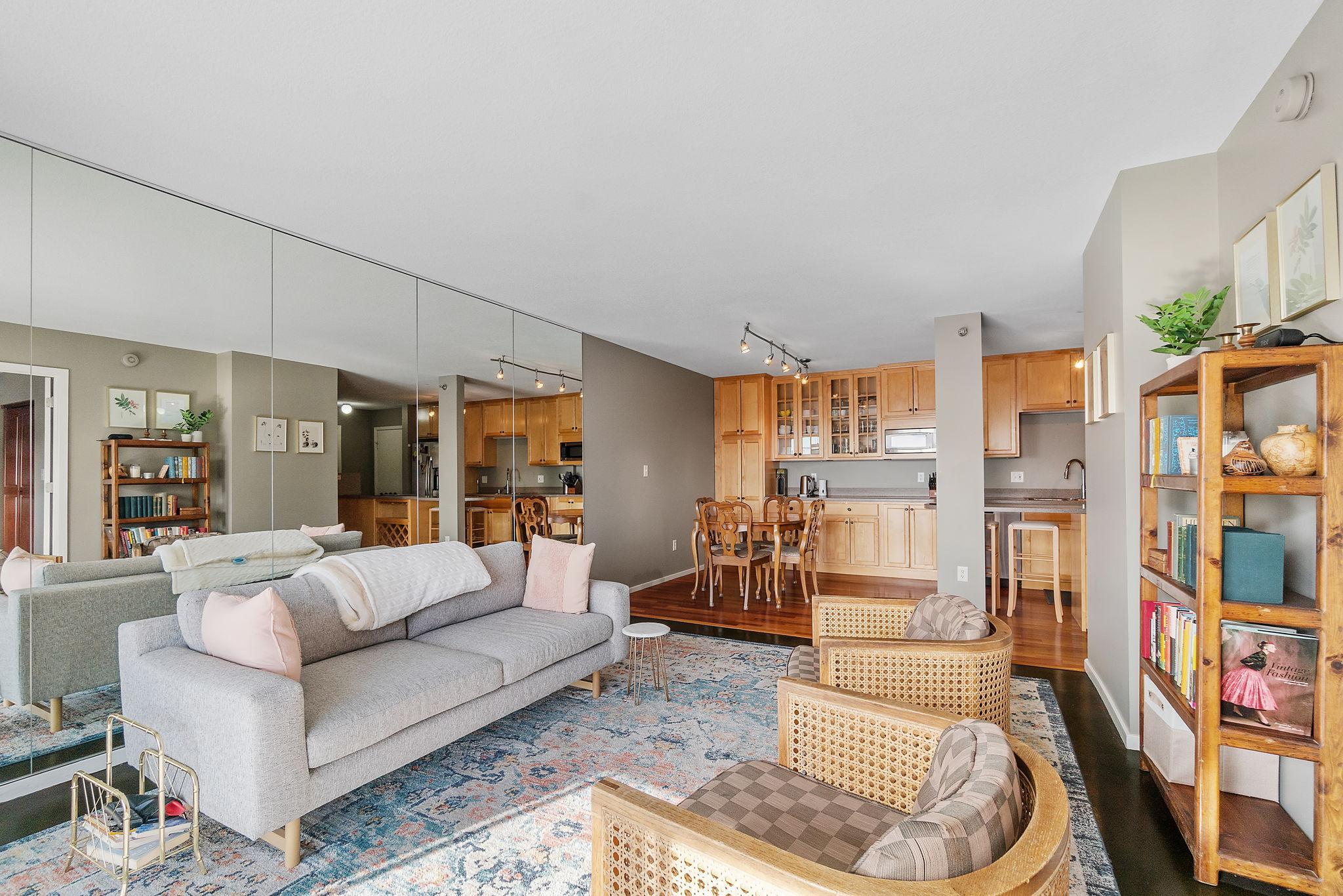 121 Washington Avenue S Unit: 1604