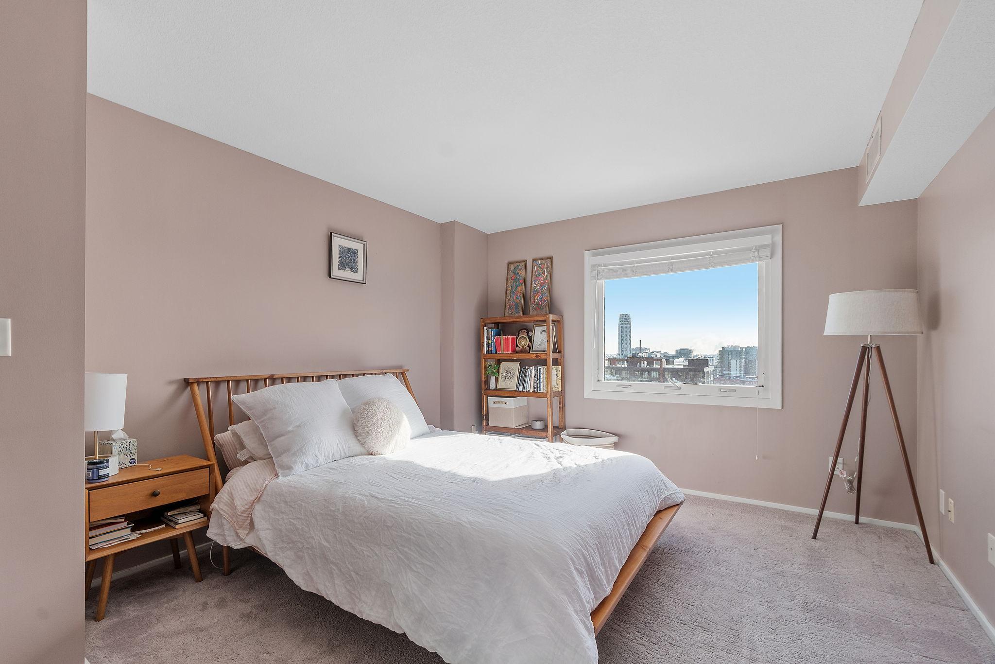 121 Washington Avenue S Unit: 1604