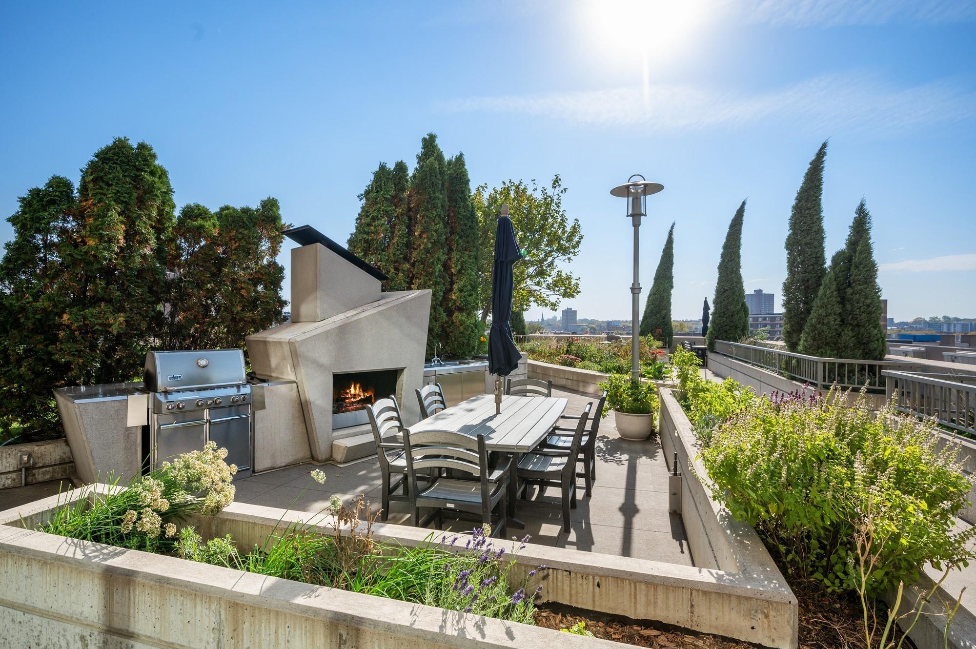 929 Portland Avenue Unit: 1602