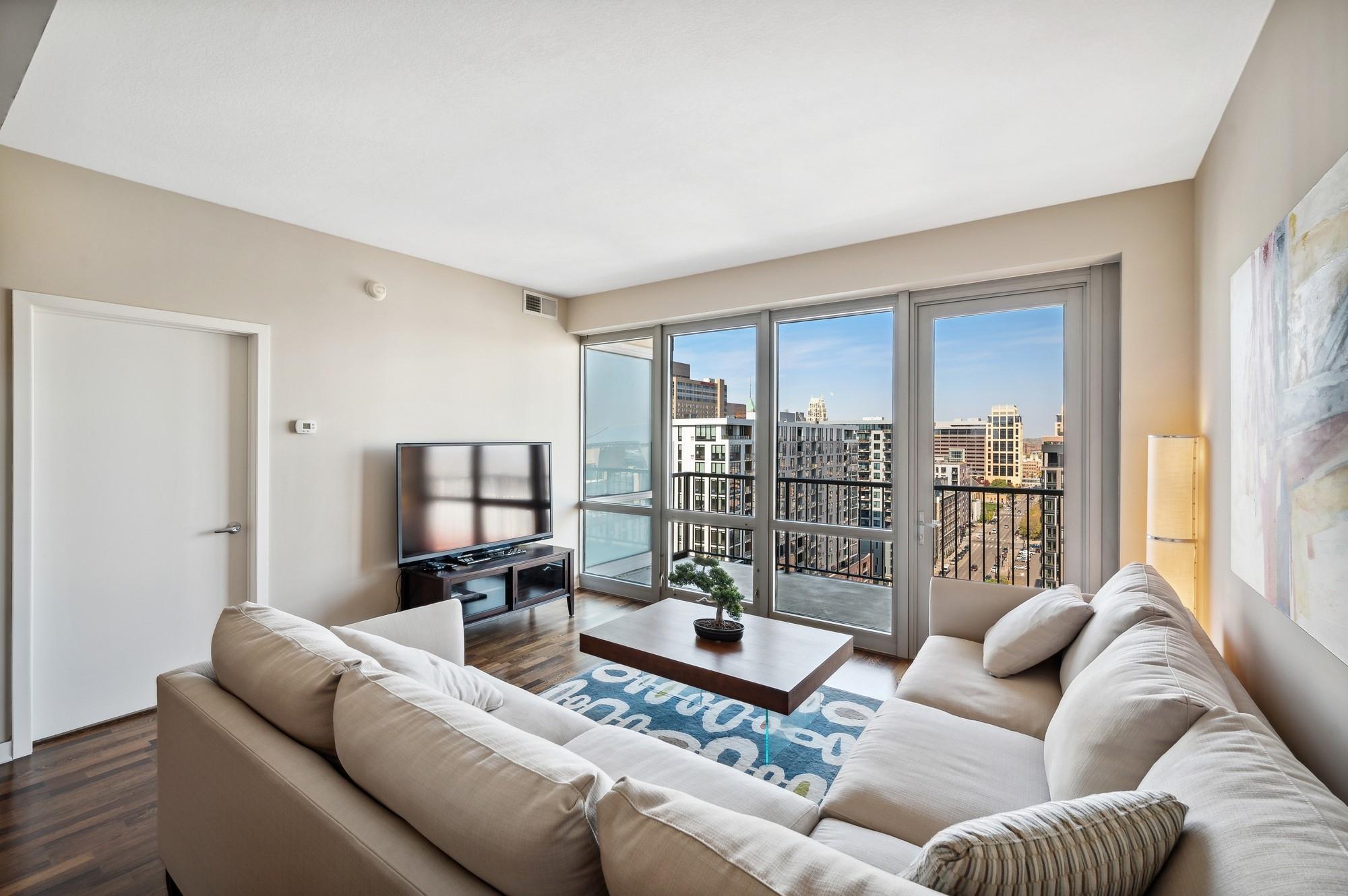 929 Portland Avenue Unit: 1602