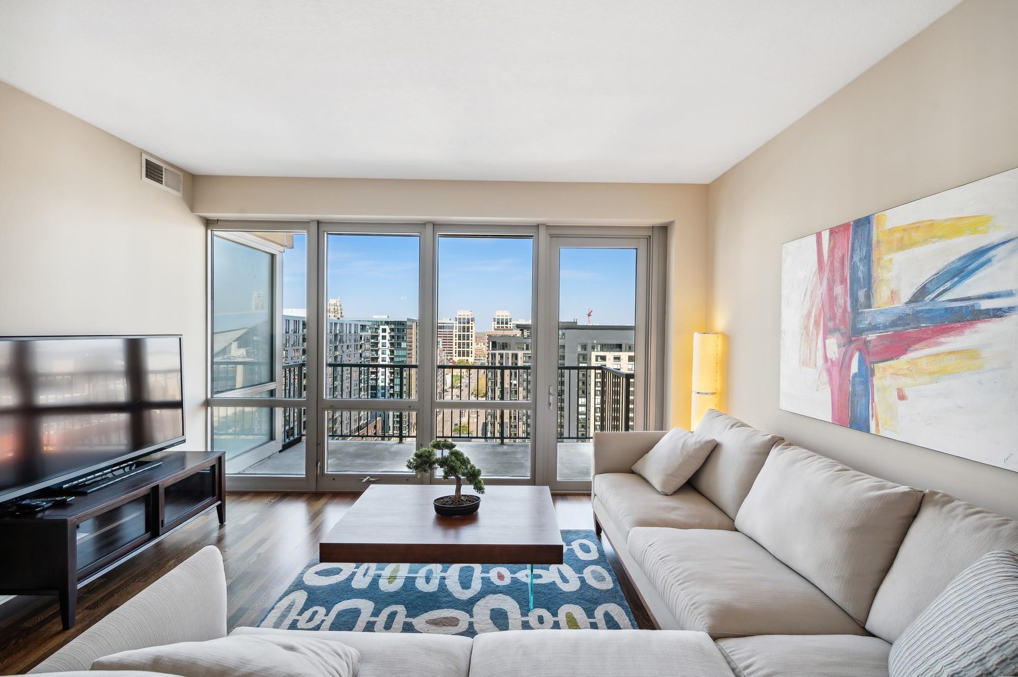 929 Portland Avenue Unit: 1602