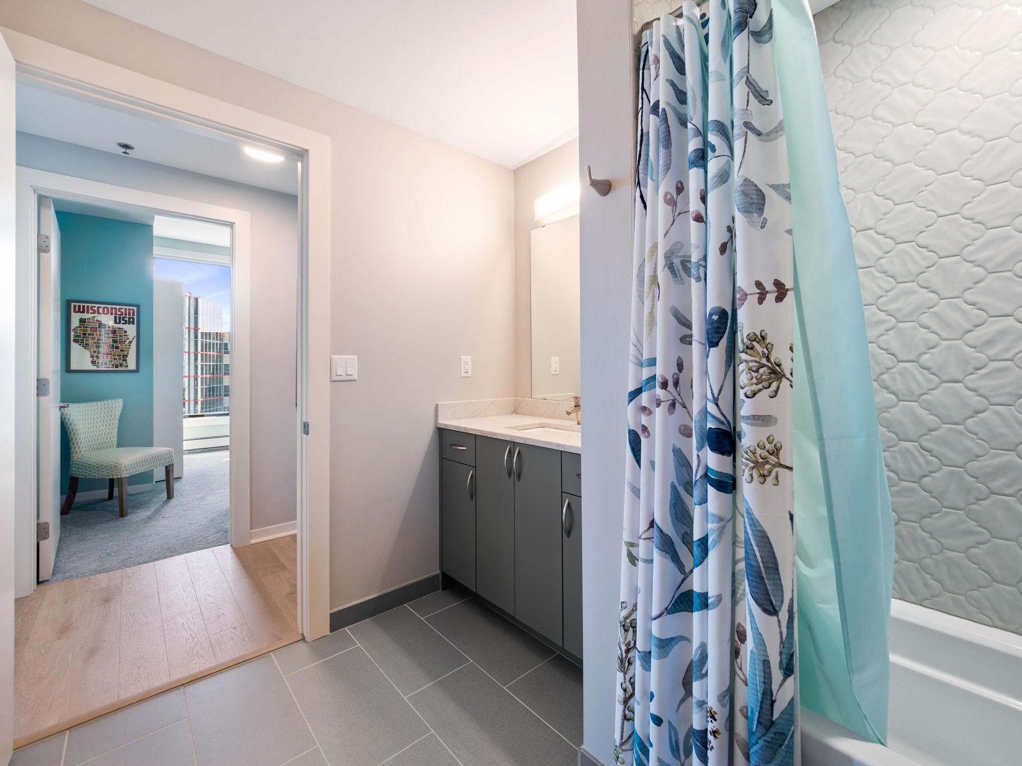 1240 S 2nd Street Unit: 605
