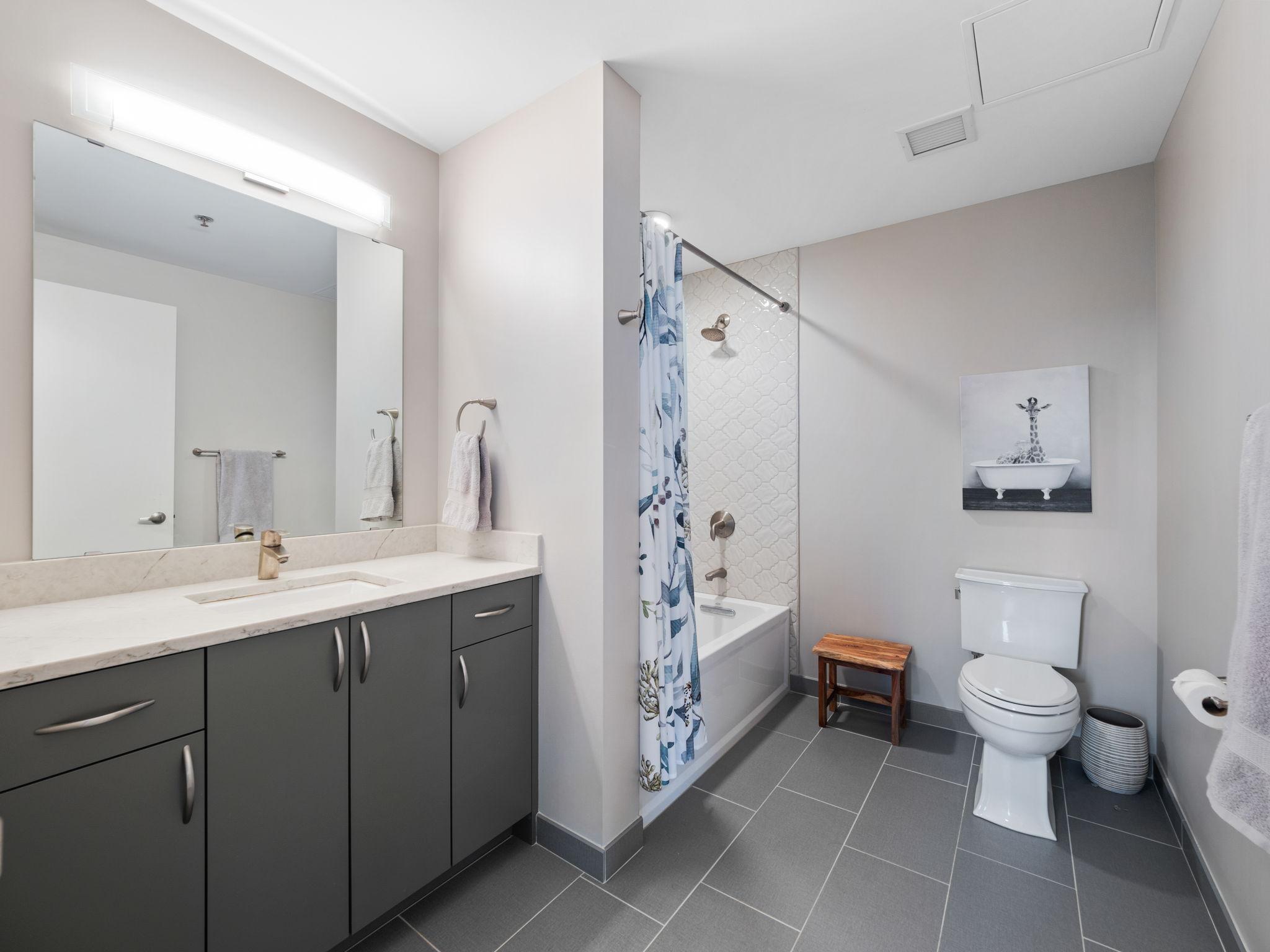 1240 S 2nd Street Unit: 605