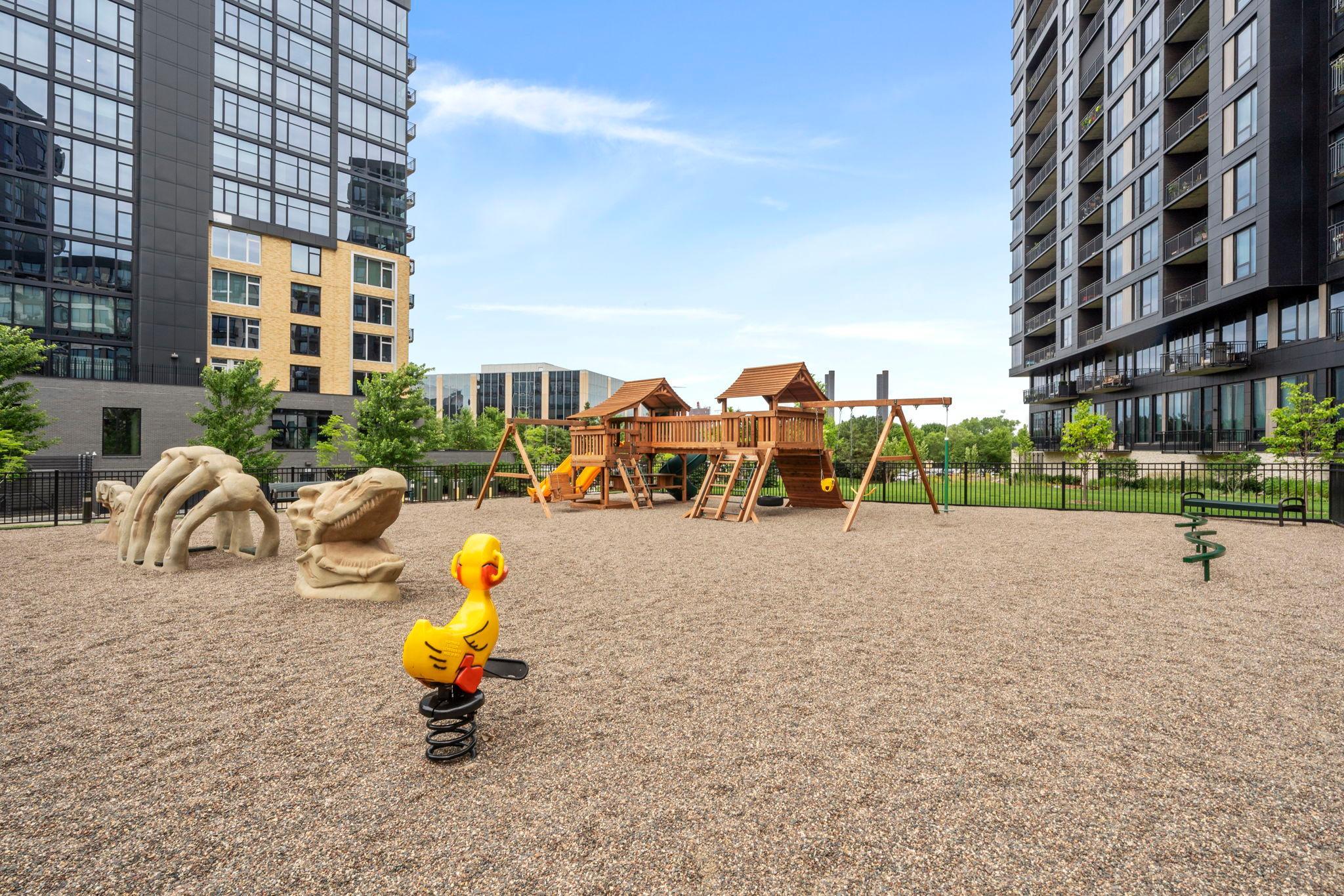 1240 S 2nd Street Unit: 605