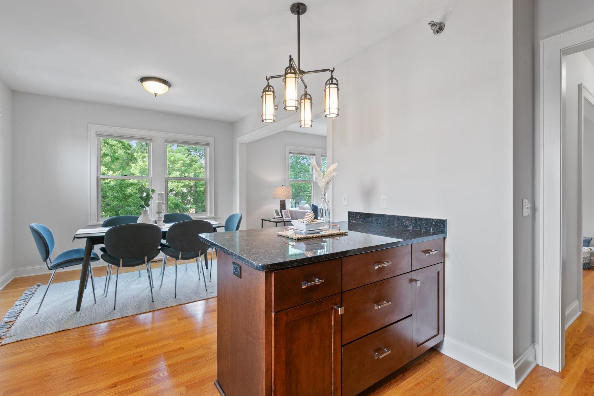 3810 W 31st Street Unit: 302