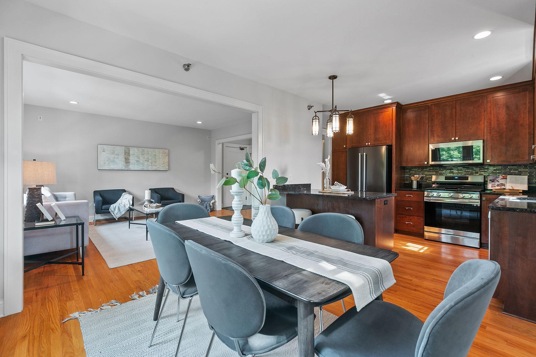 3810 W 31st Street Unit: 302