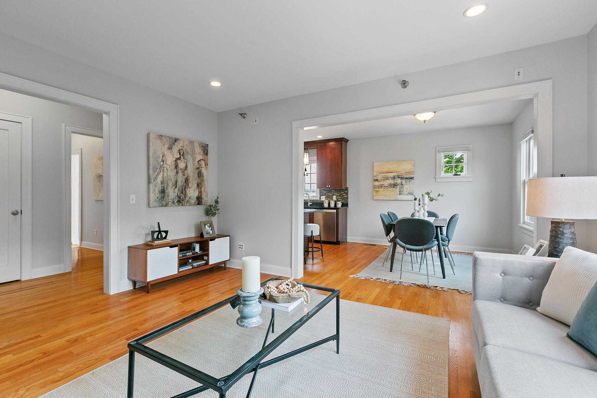 3810 W 31st Street Unit: 302