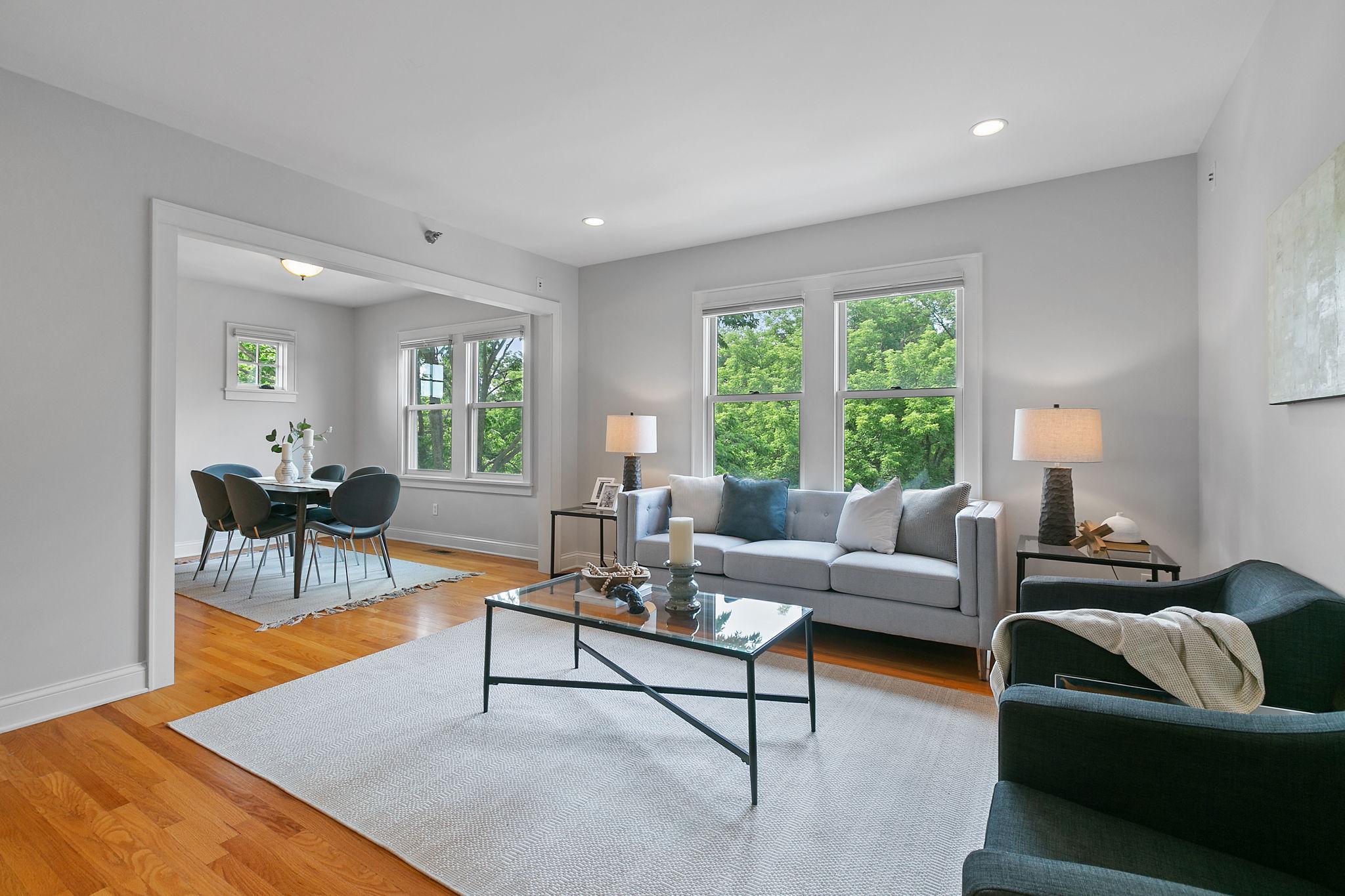 3810 W 31st Street Unit: 302