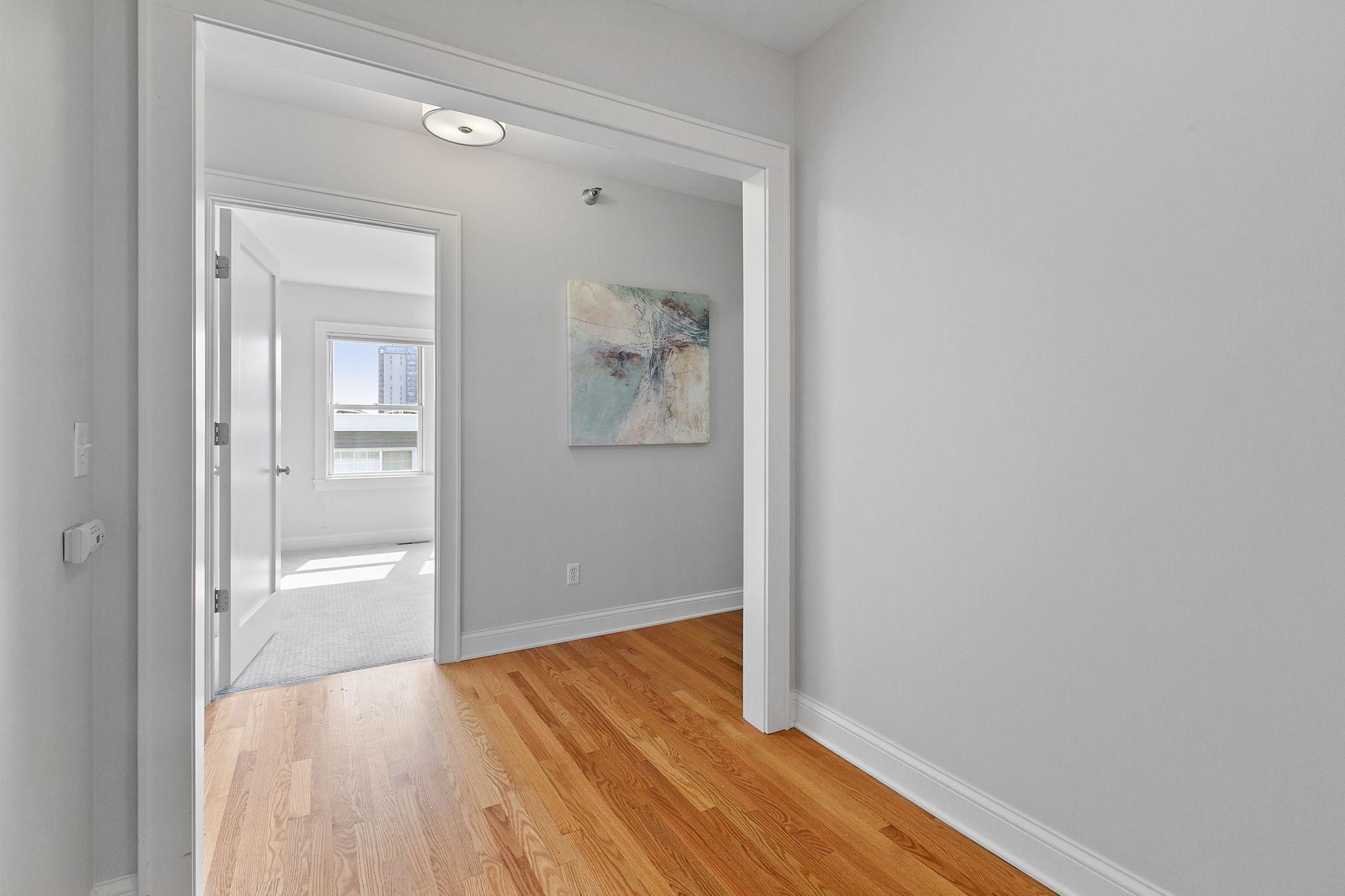 3810 W 31st Street Unit: 302