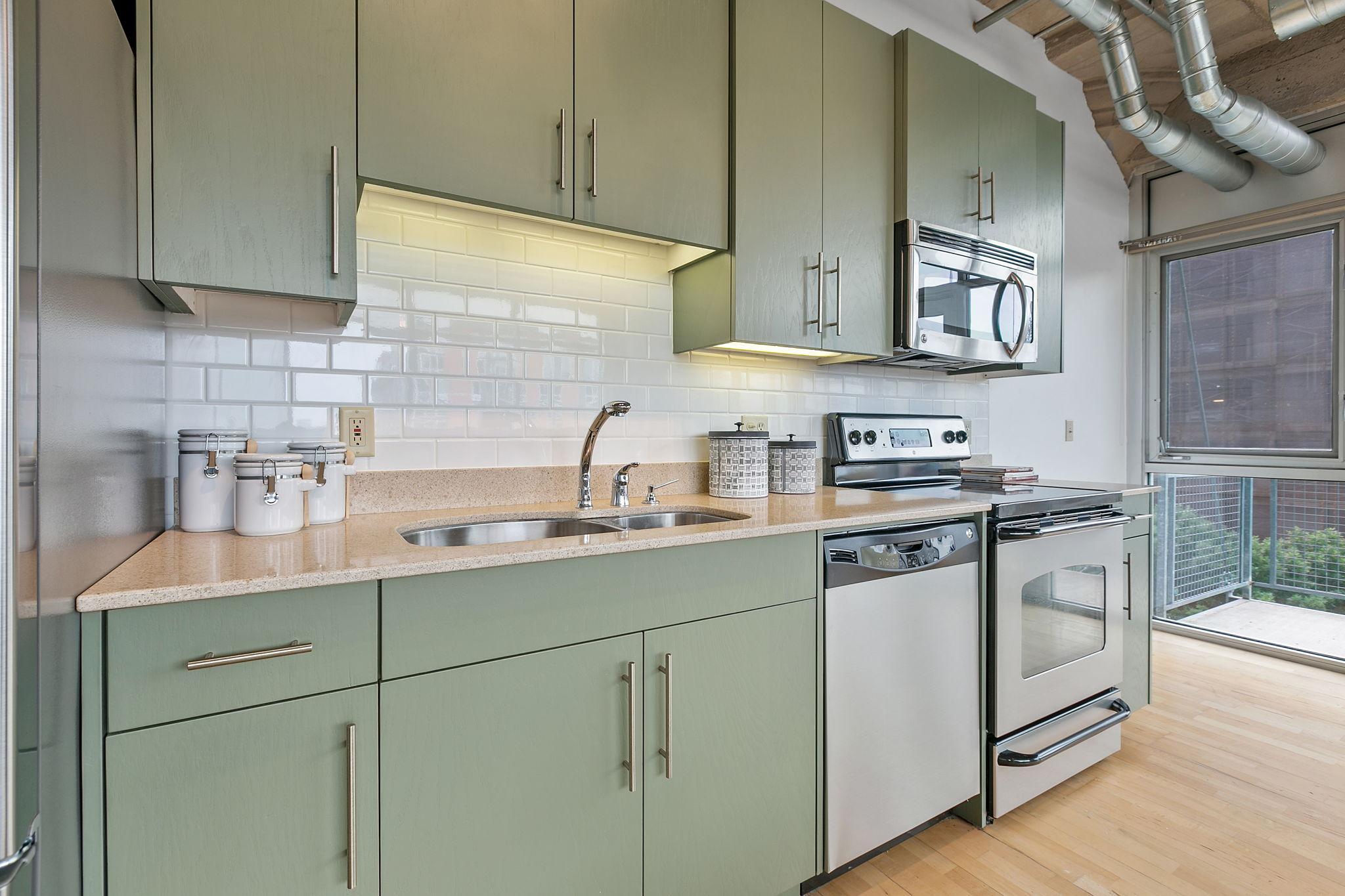748 3rd Street N Unit: 500