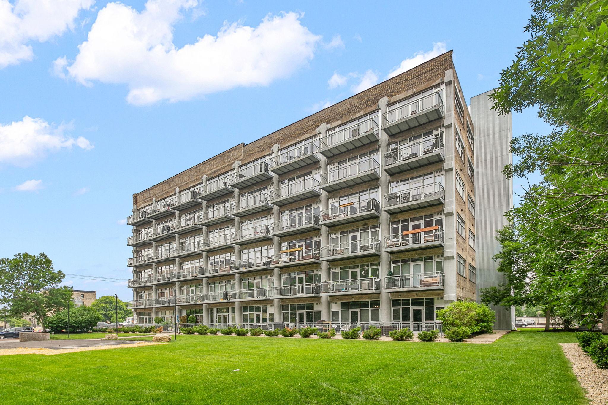 748 3rd Street N Unit: 500