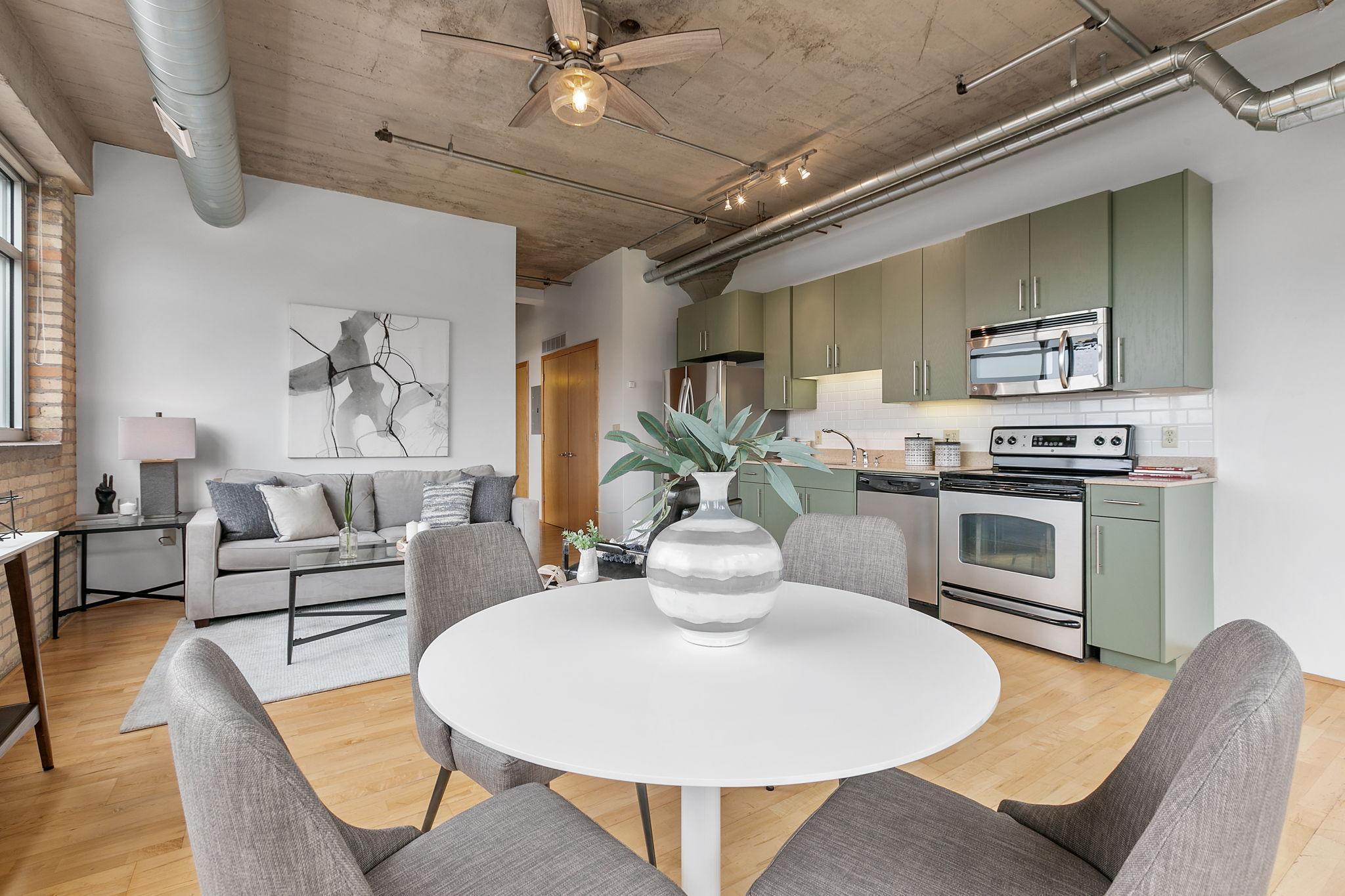 748 3rd Street N Unit: 500