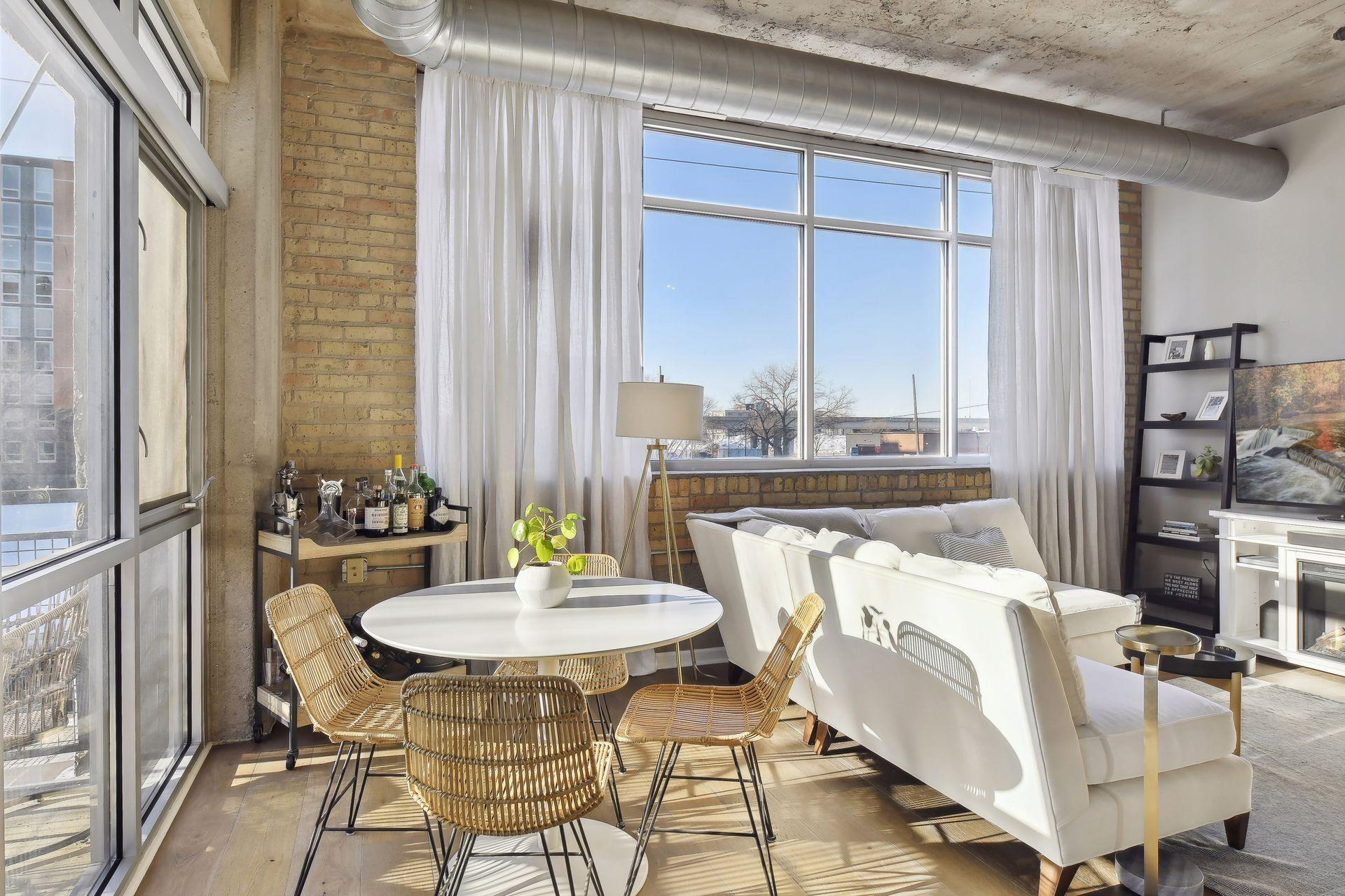 748 3rd Street N Unit: 200