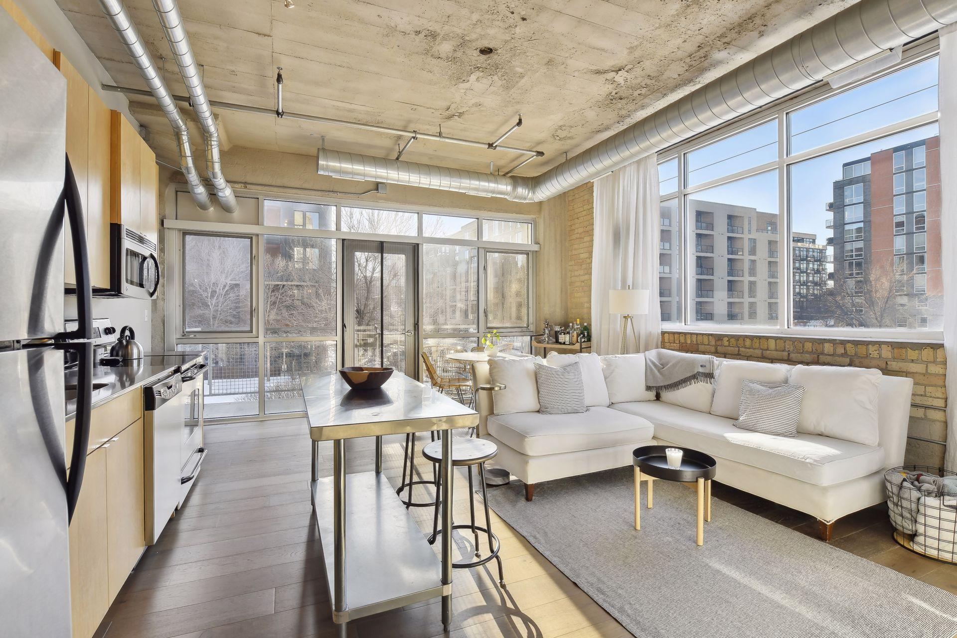 748 3rd Street N Unit: 200