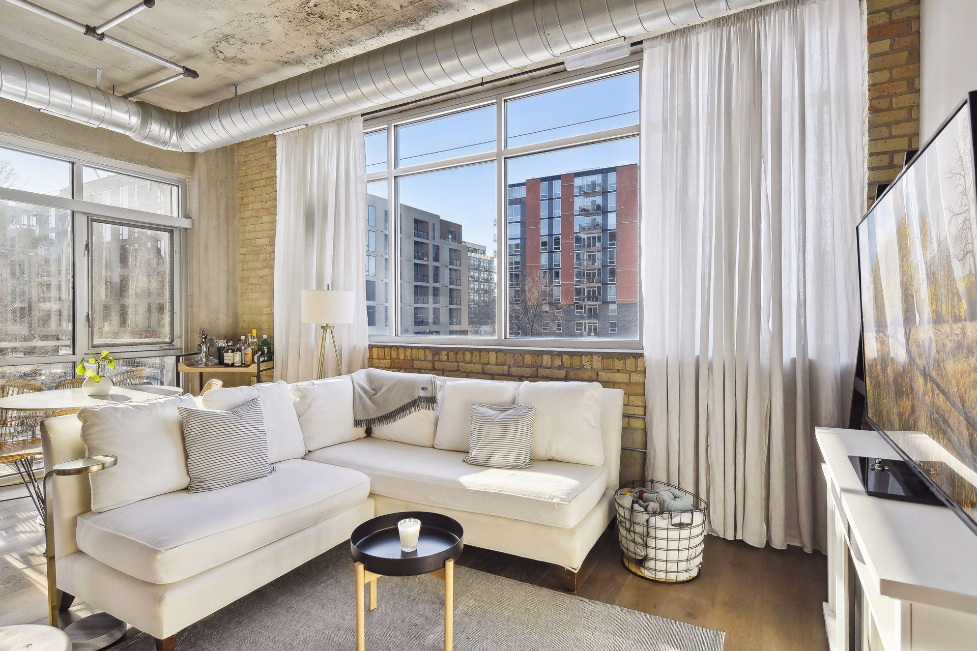 748 3rd Street N Unit: 200