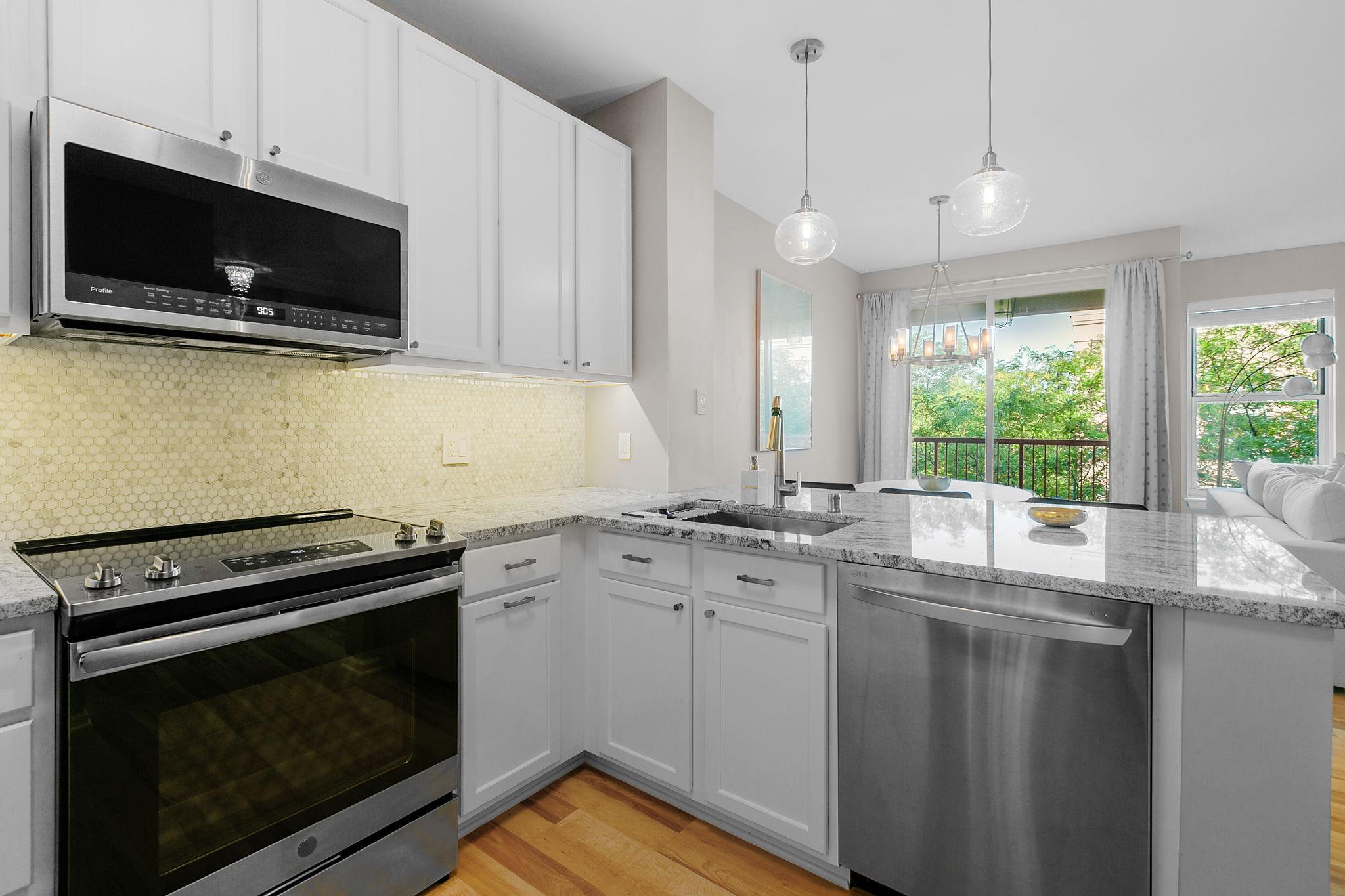560 N 2nd Street Unit: 405