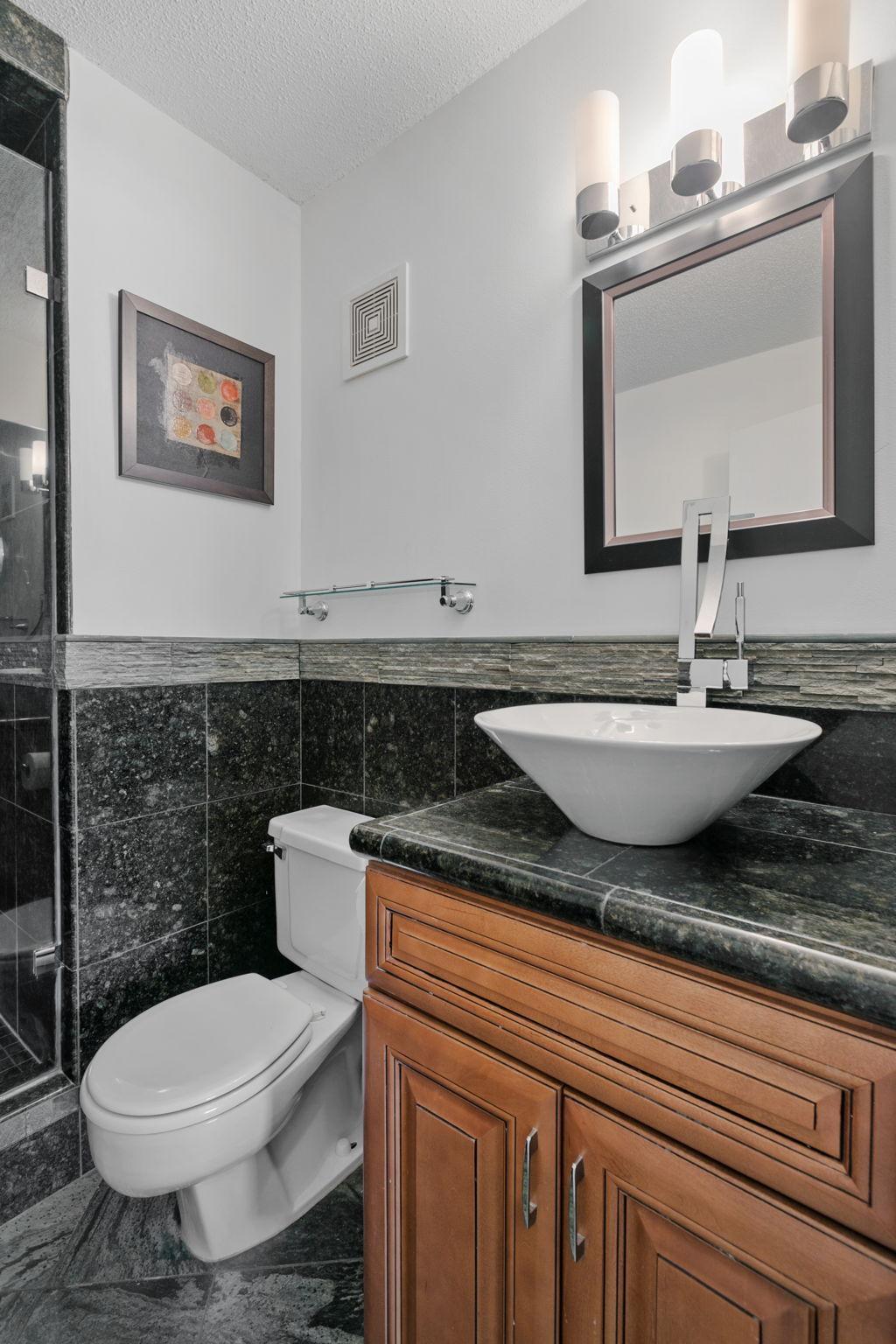 121 Washington Avenue S Unit: 516