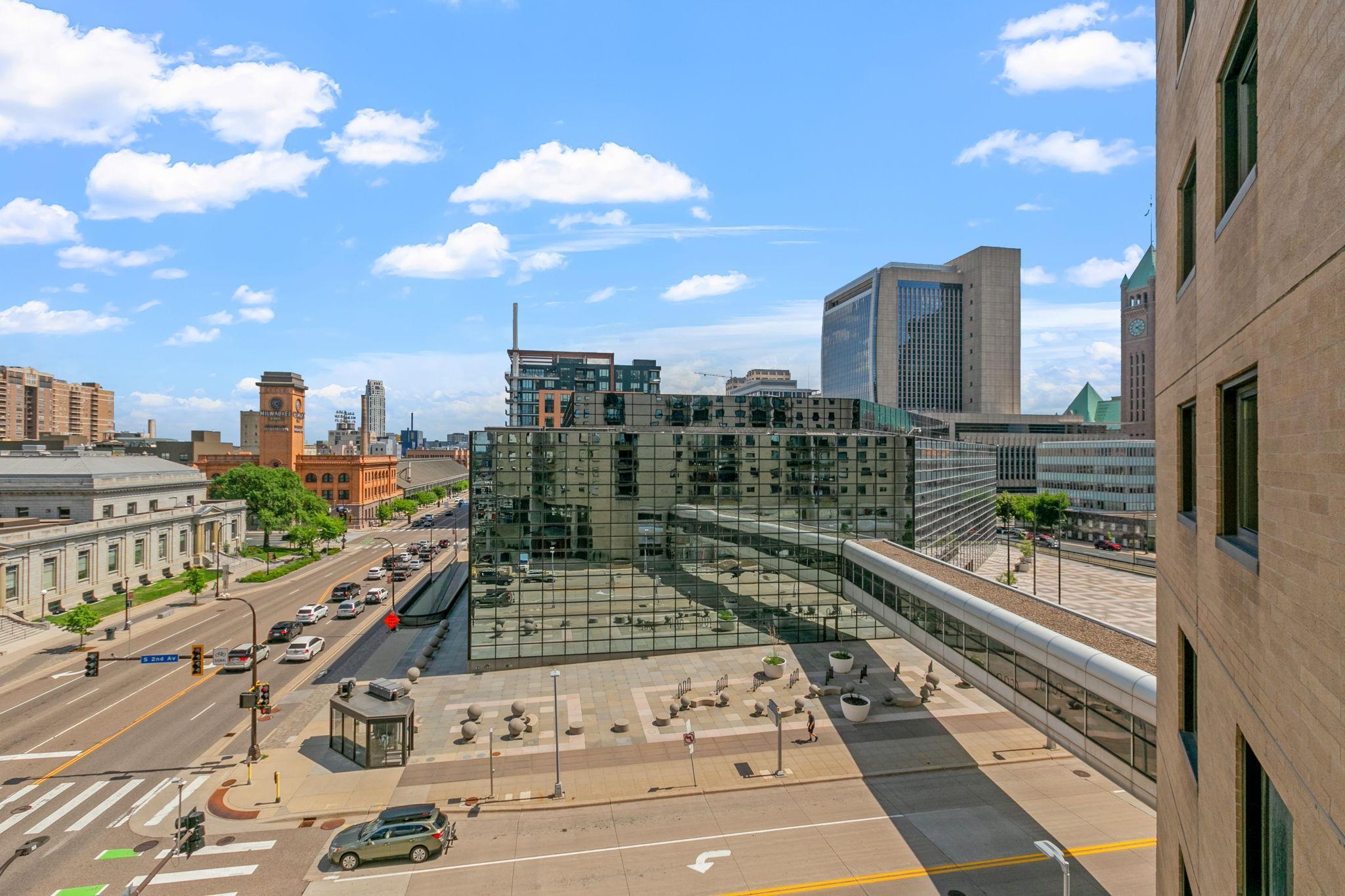 121 Washington Avenue S Unit: 516
