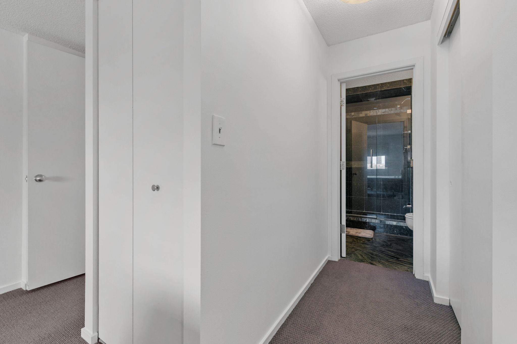 121 Washington Avenue S Unit: 516