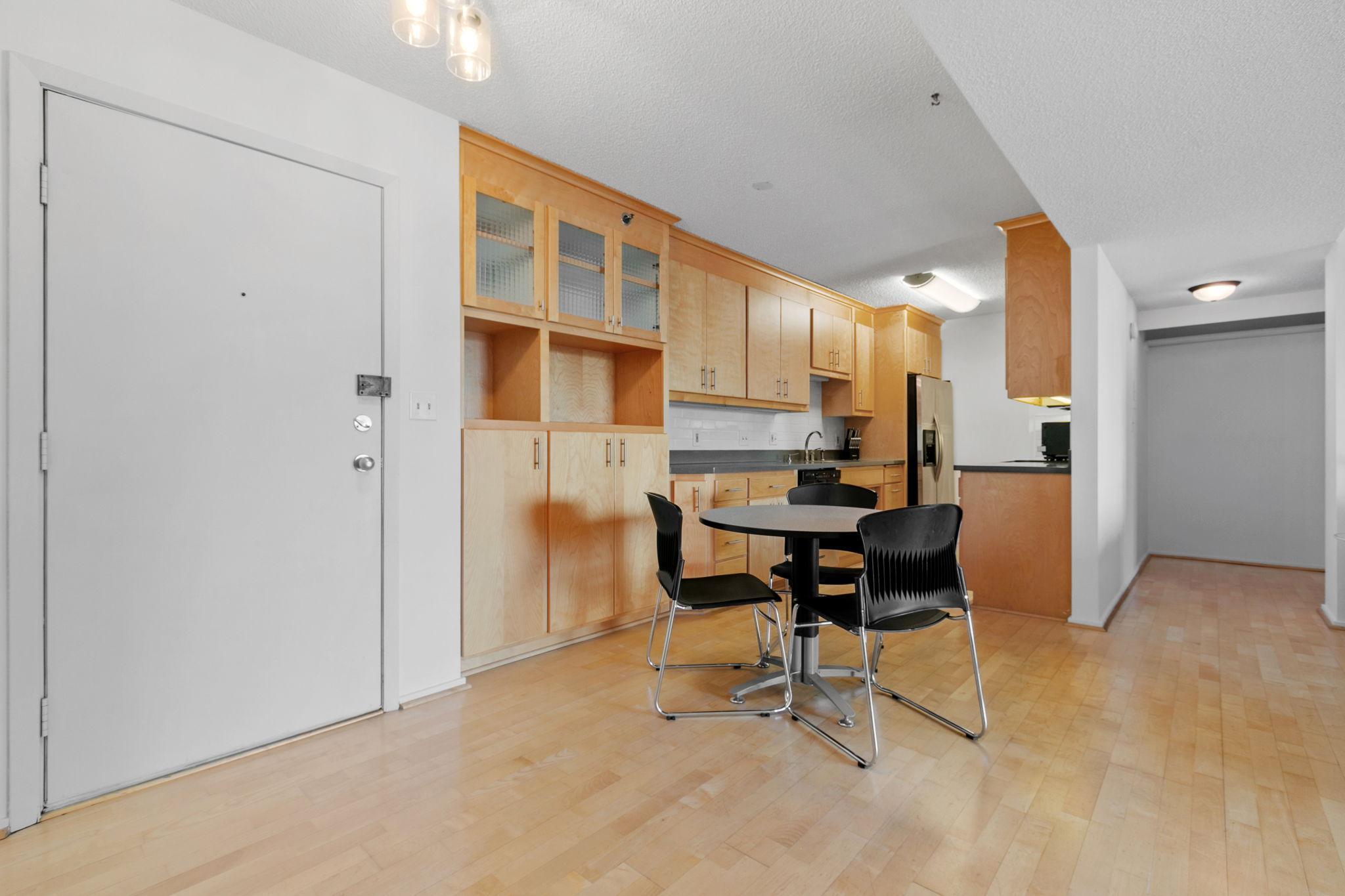 121 Washington Avenue S Unit: 516