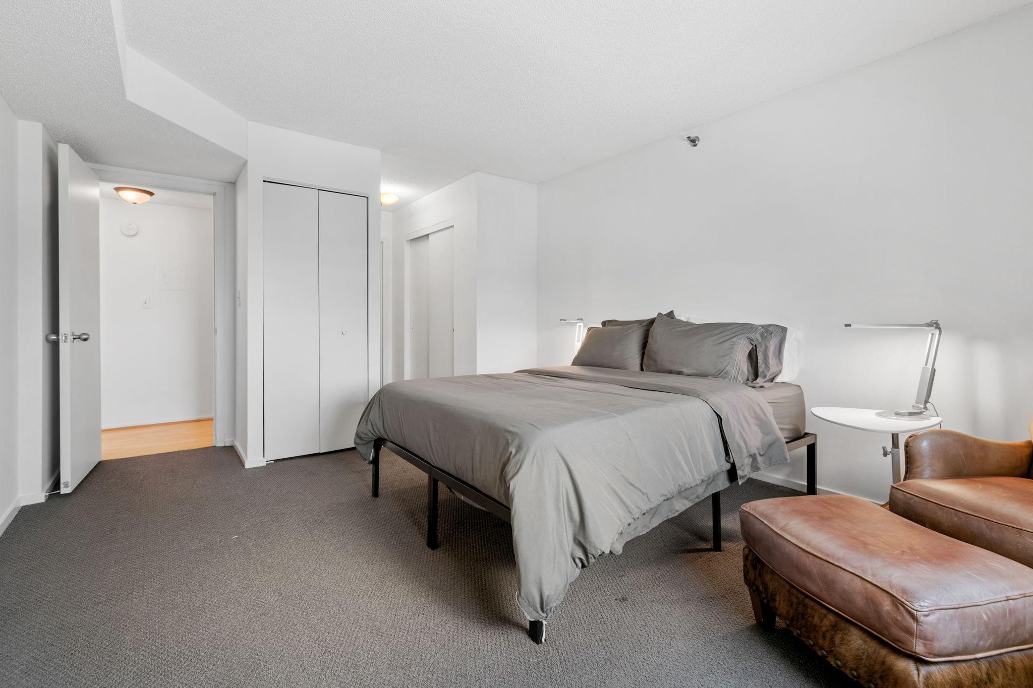 121 Washington Avenue S Unit: 516