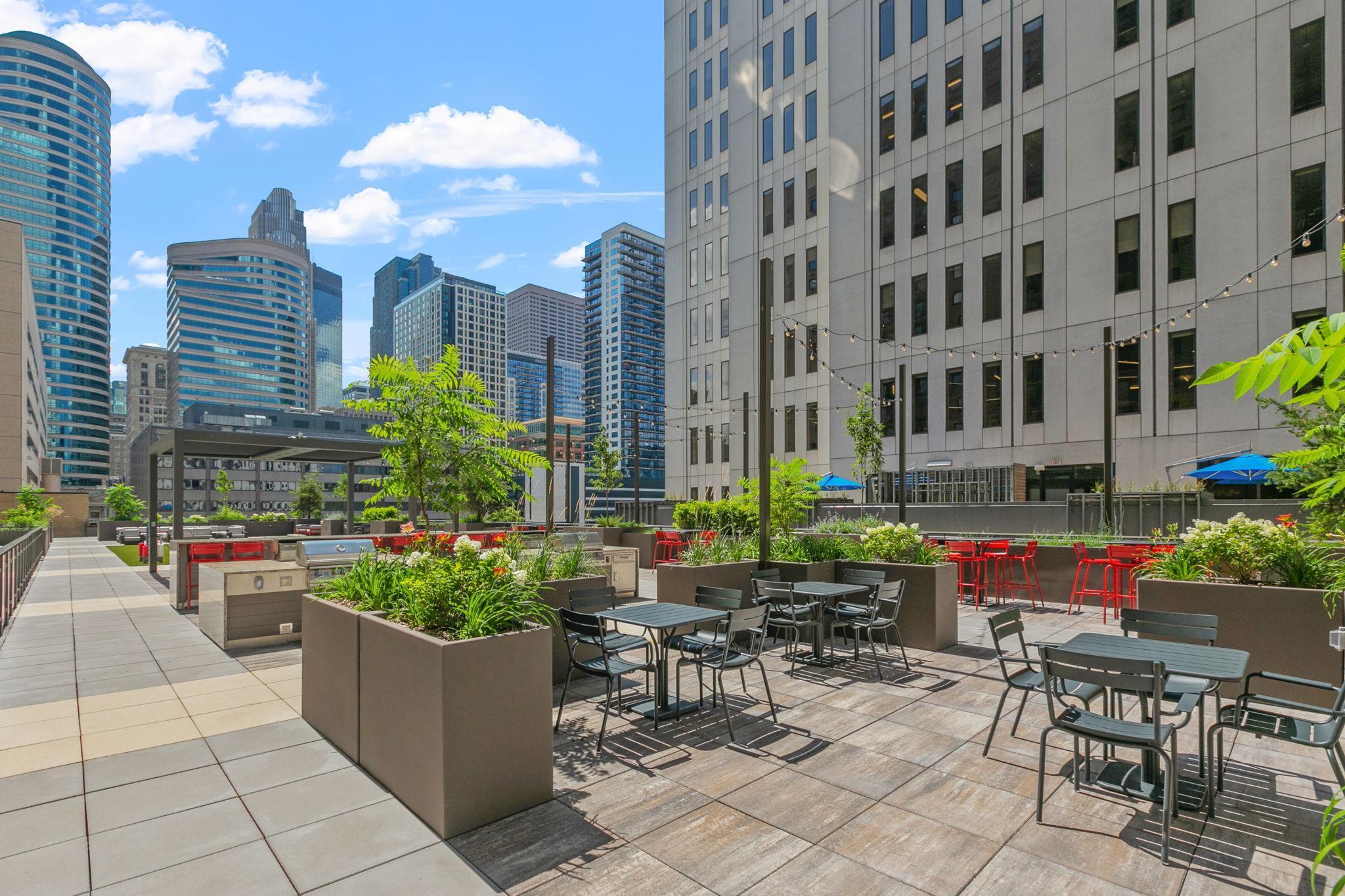 121 Washington Avenue S Unit: 516