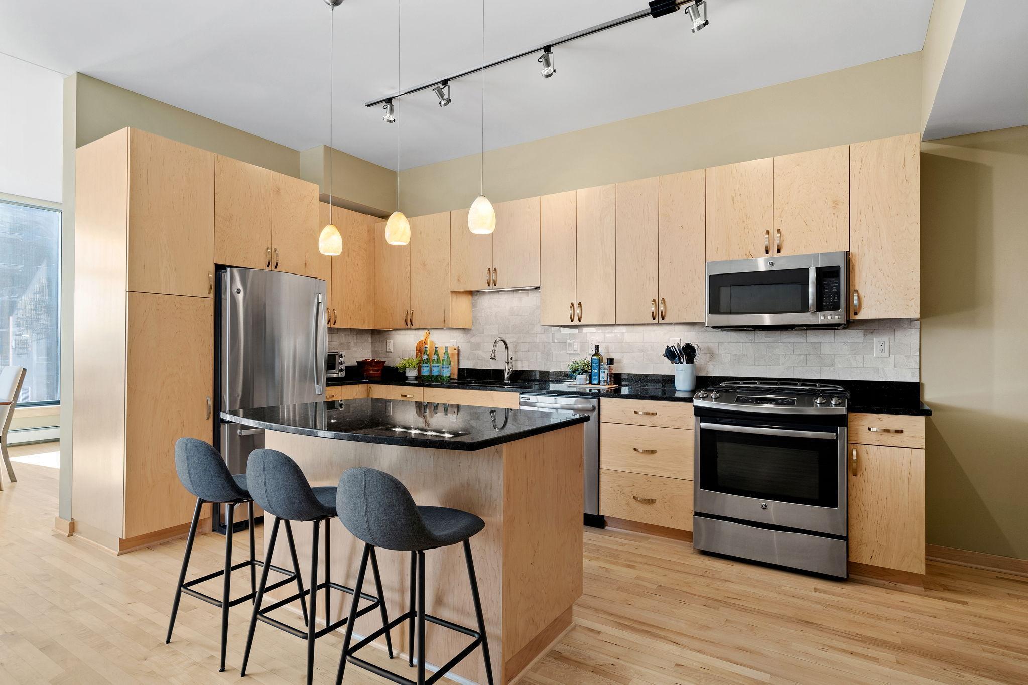 1120 S 2nd Street Unit: 302