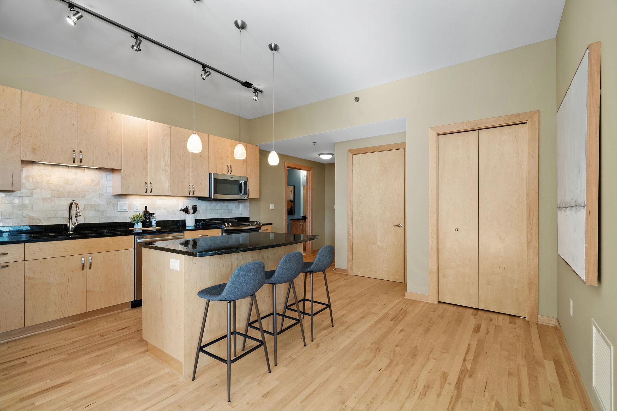 1120 S 2nd Street Unit: 302