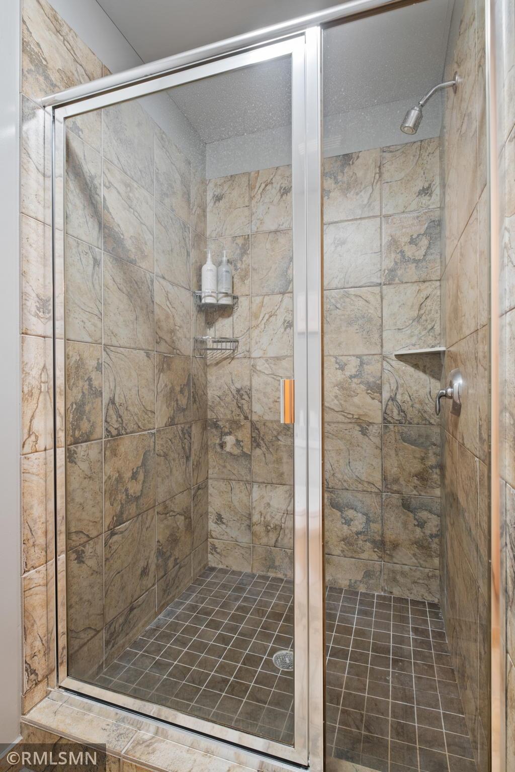 215 10th Avenue S Unit: 401