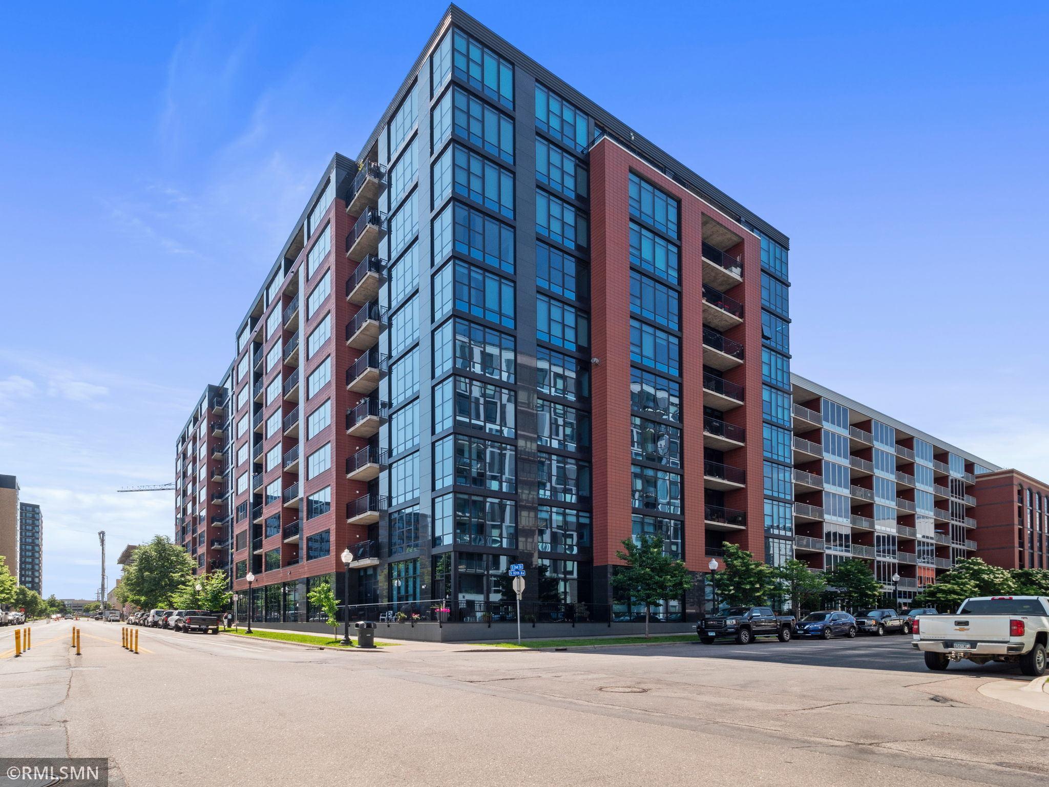 215 10th Avenue S Unit: 401
