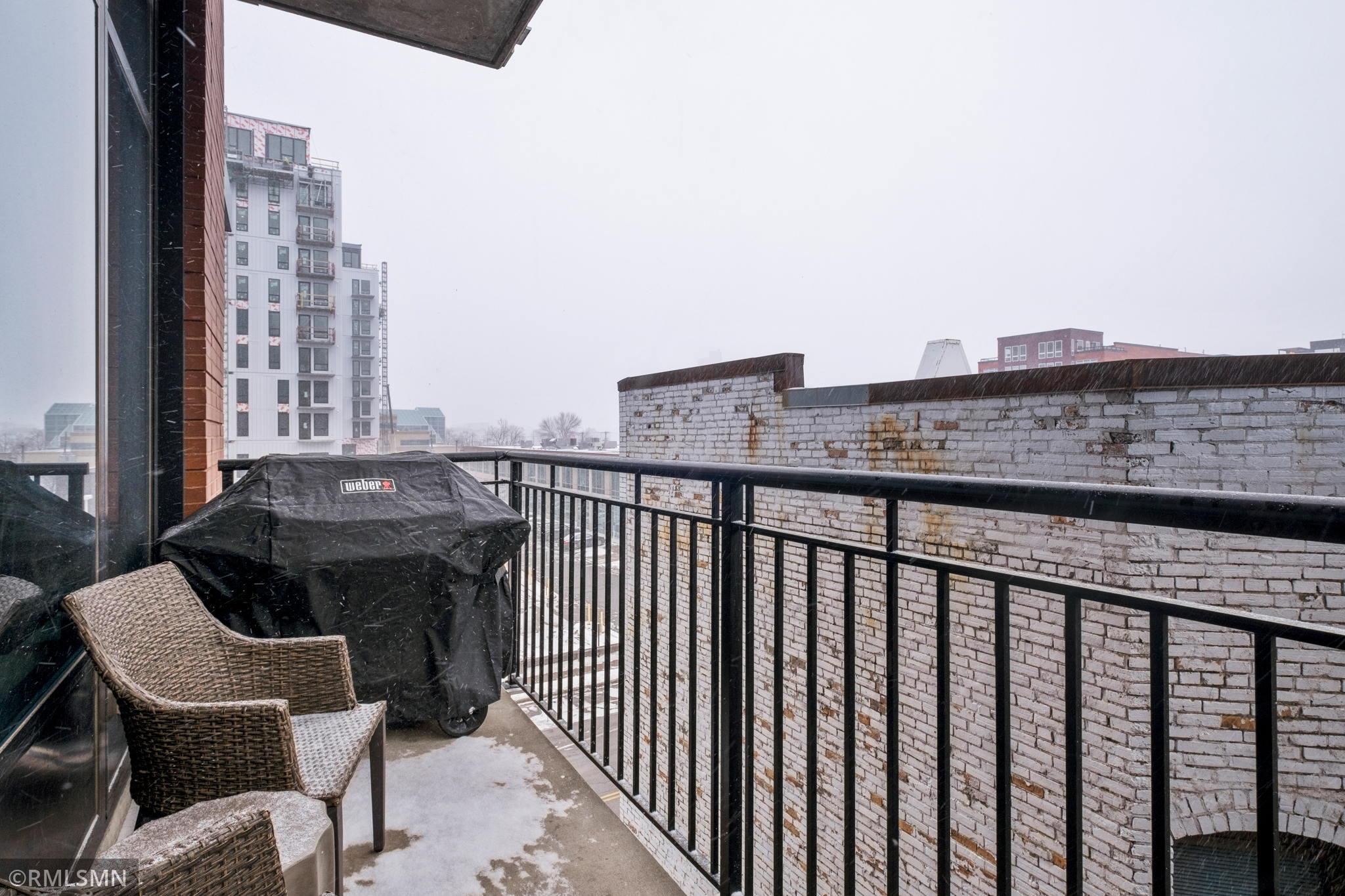 215 10th Avenue S Unit: 401