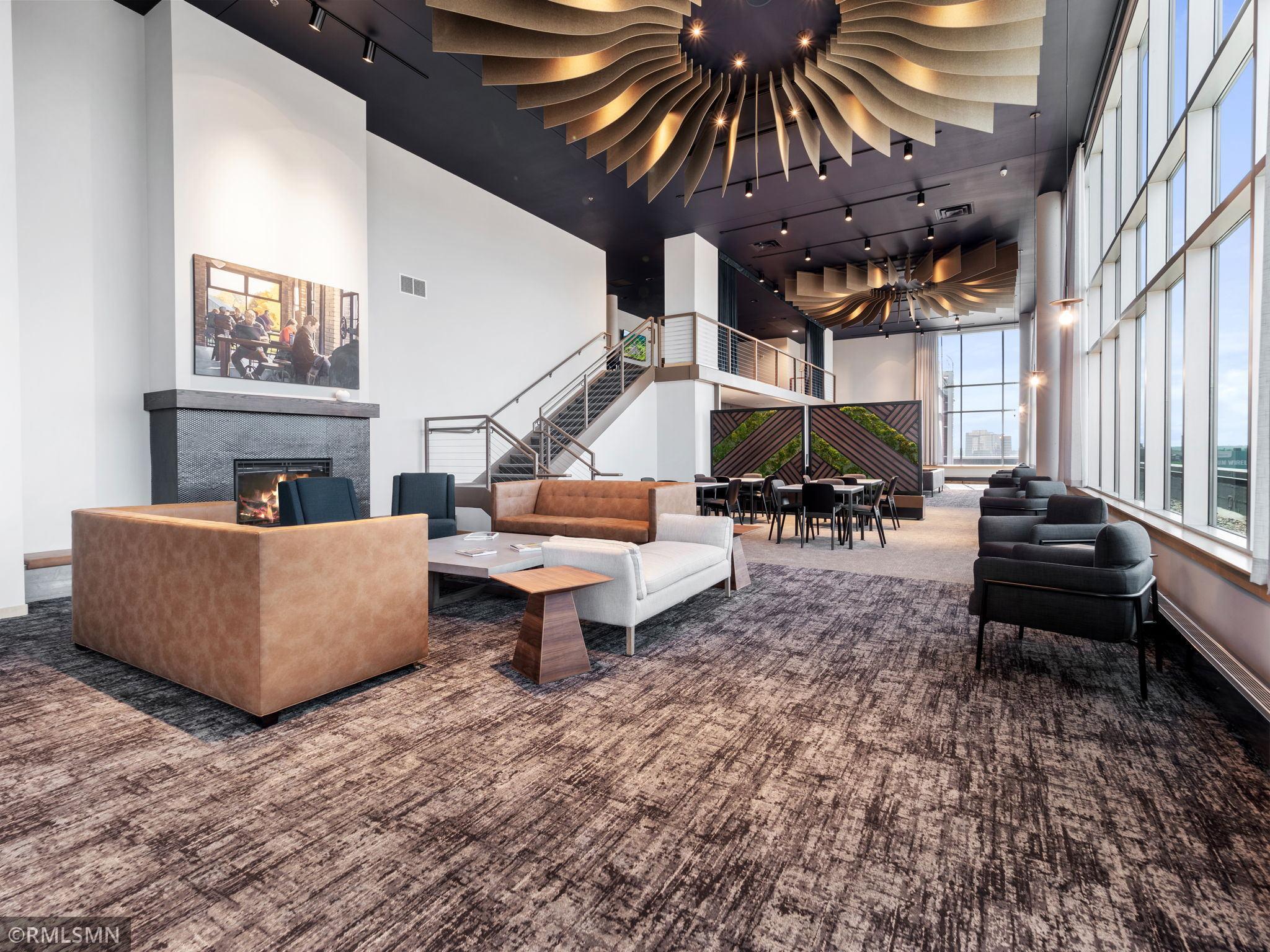 215 10th Avenue S Unit: 401