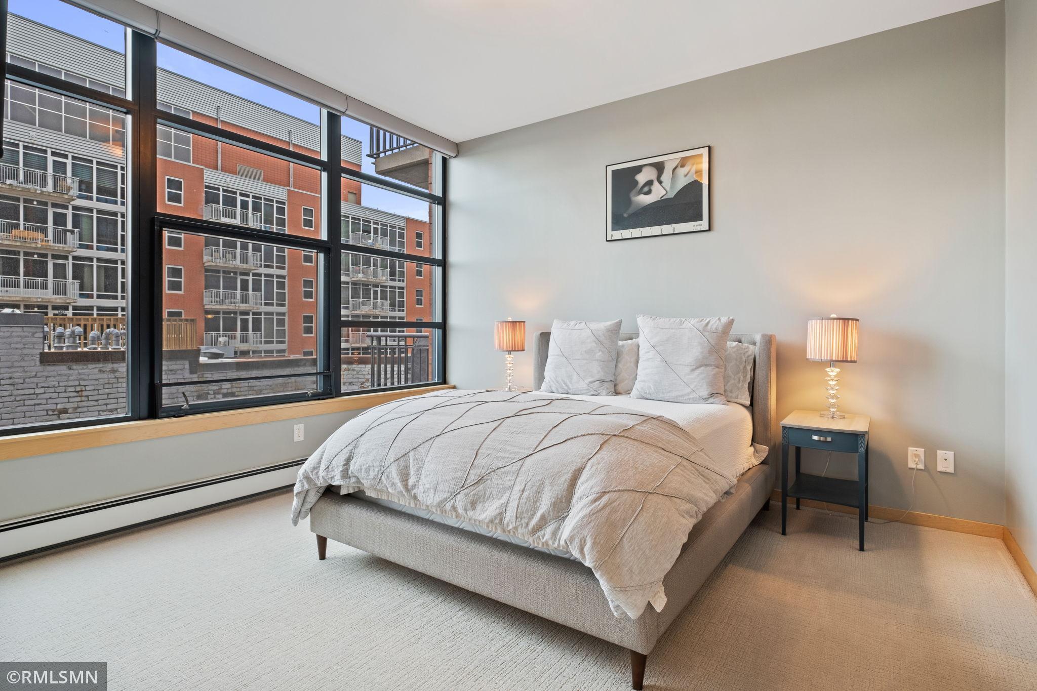 215 10th Avenue S Unit: 401