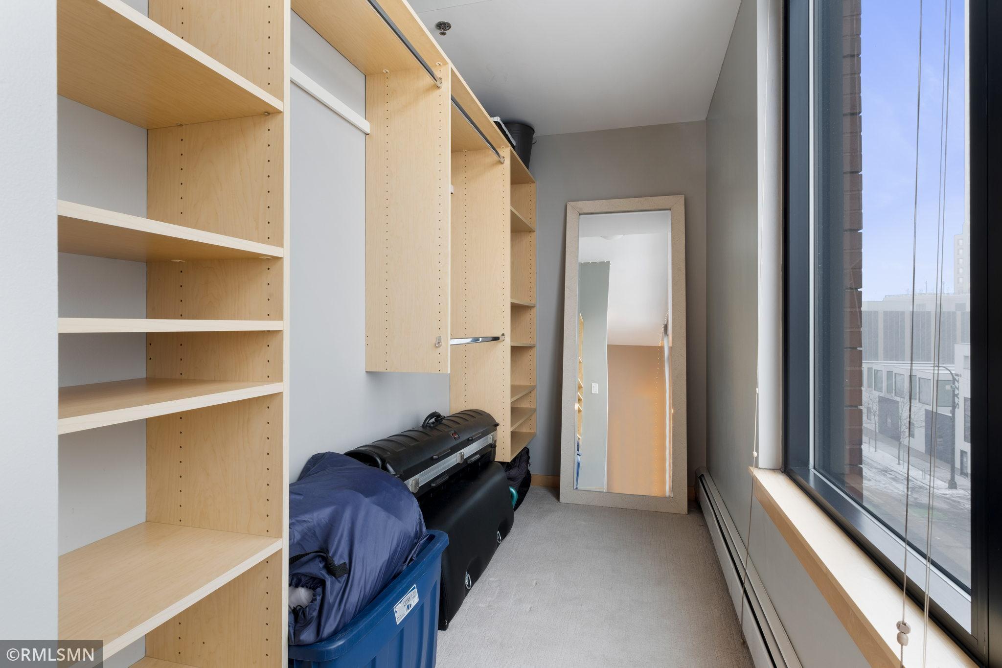 215 10th Avenue S Unit: 401