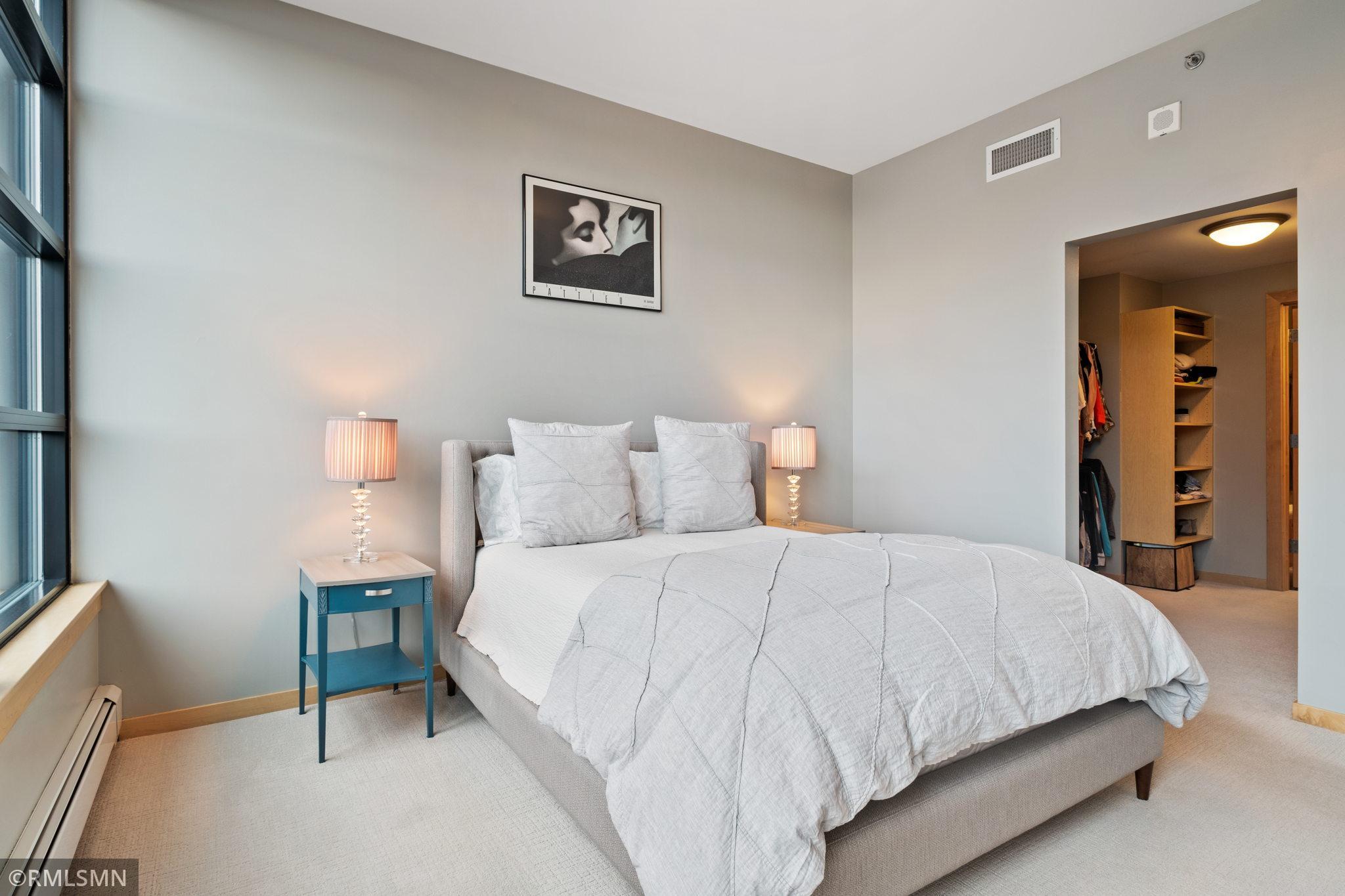 215 10th Avenue S Unit: 401