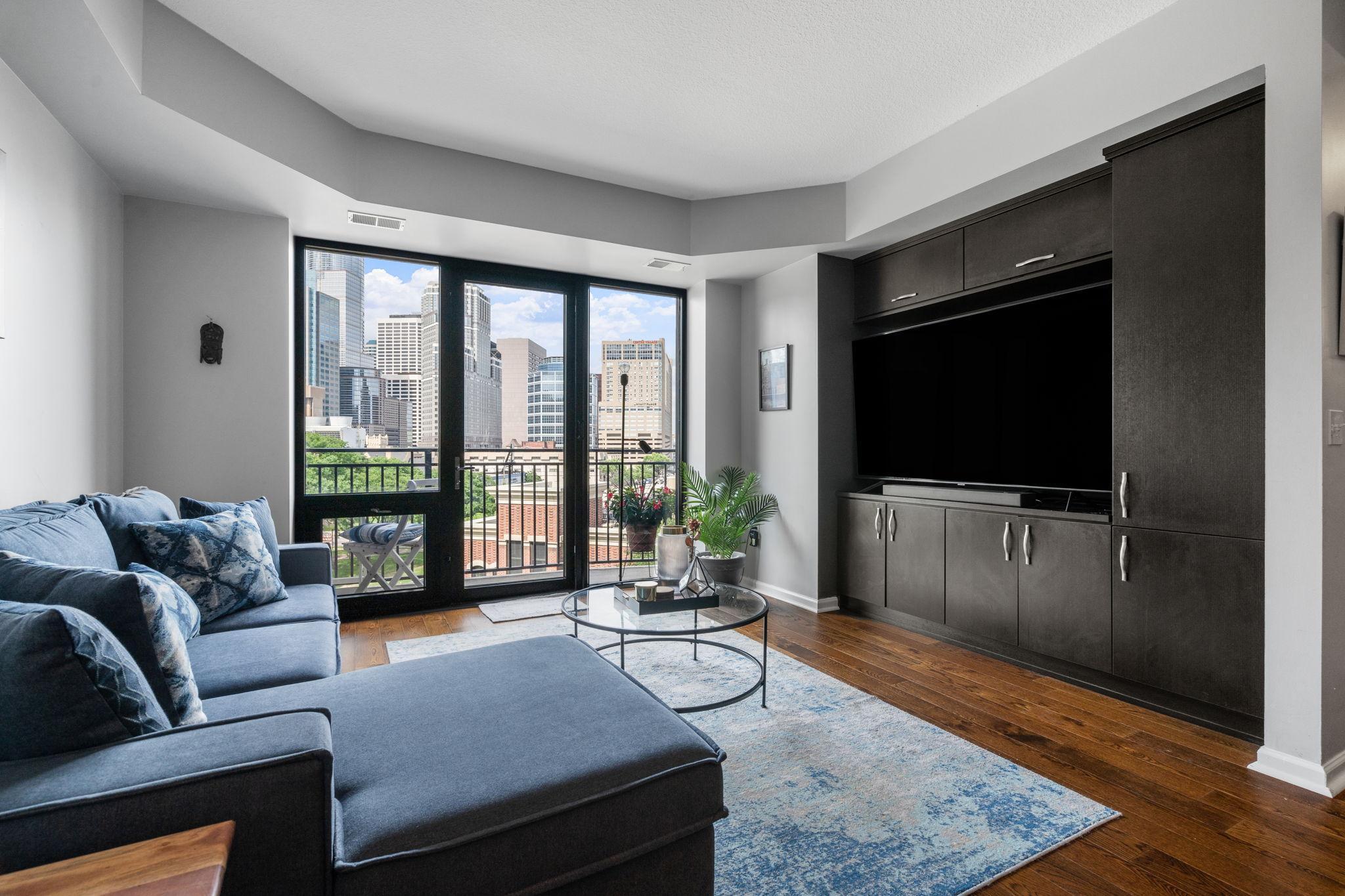 500 E Grant Street Unit: 403