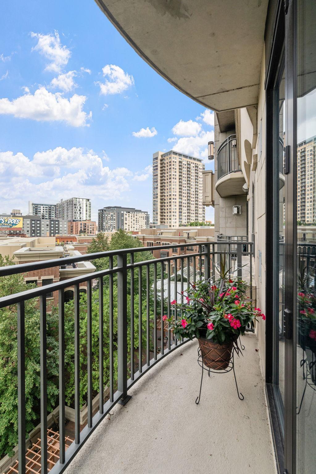 500 E Grant Street Unit: 403