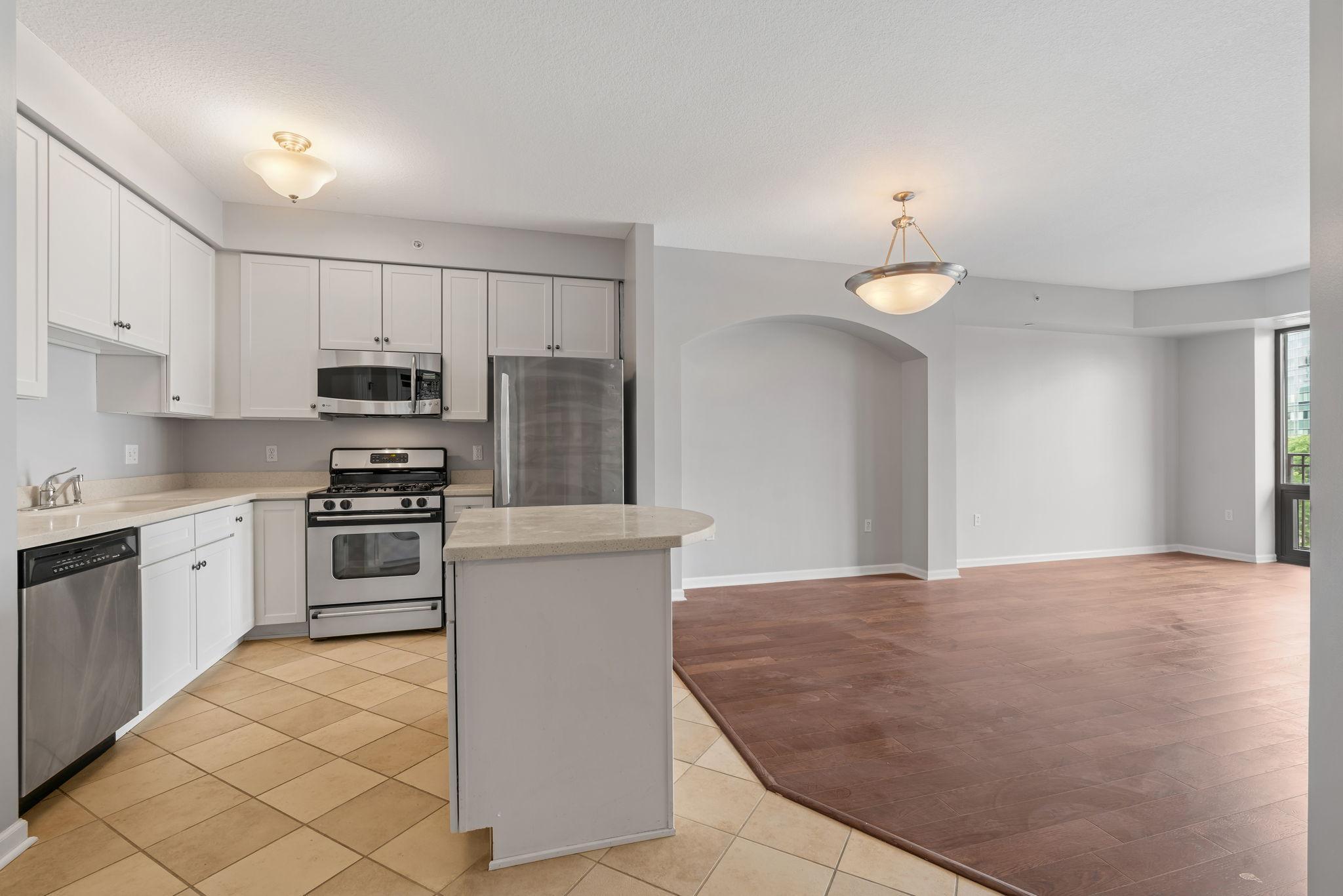 500 E Grant Street Unit: 403