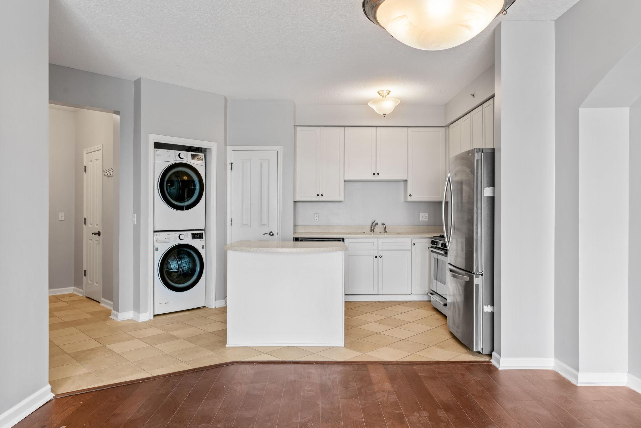 500 E Grant Street Unit: 403