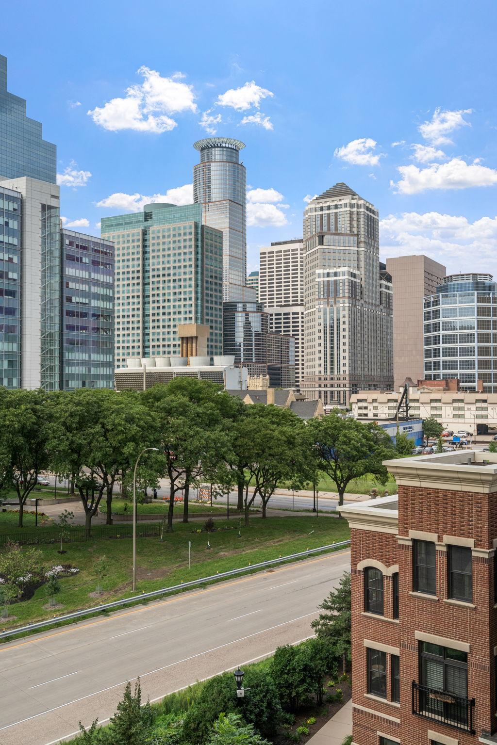500 E Grant Street Unit: 403