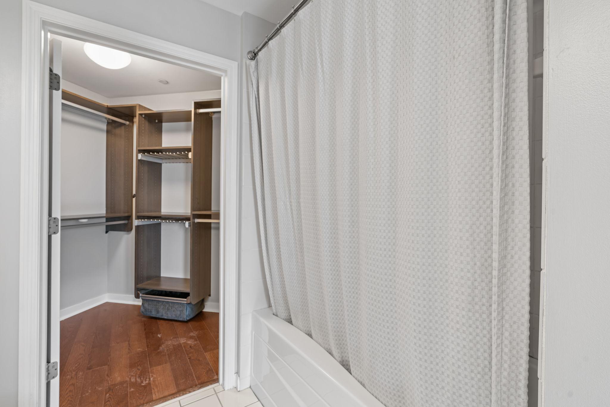 500 E Grant Street Unit: 403