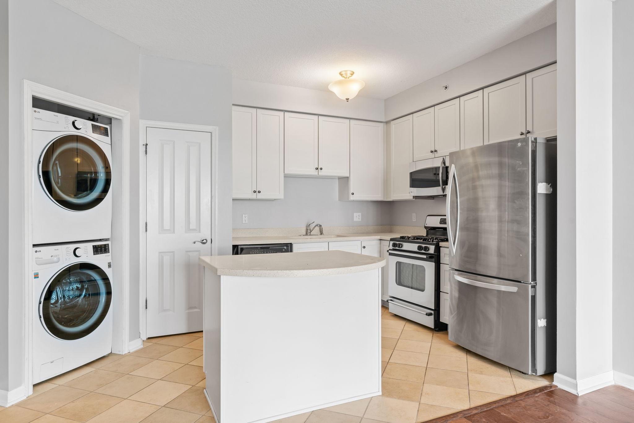 500 E Grant Street Unit: 403