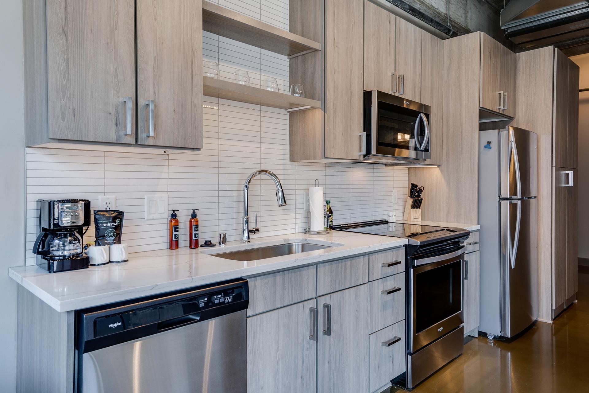 728 N 3rd St Unit: 207